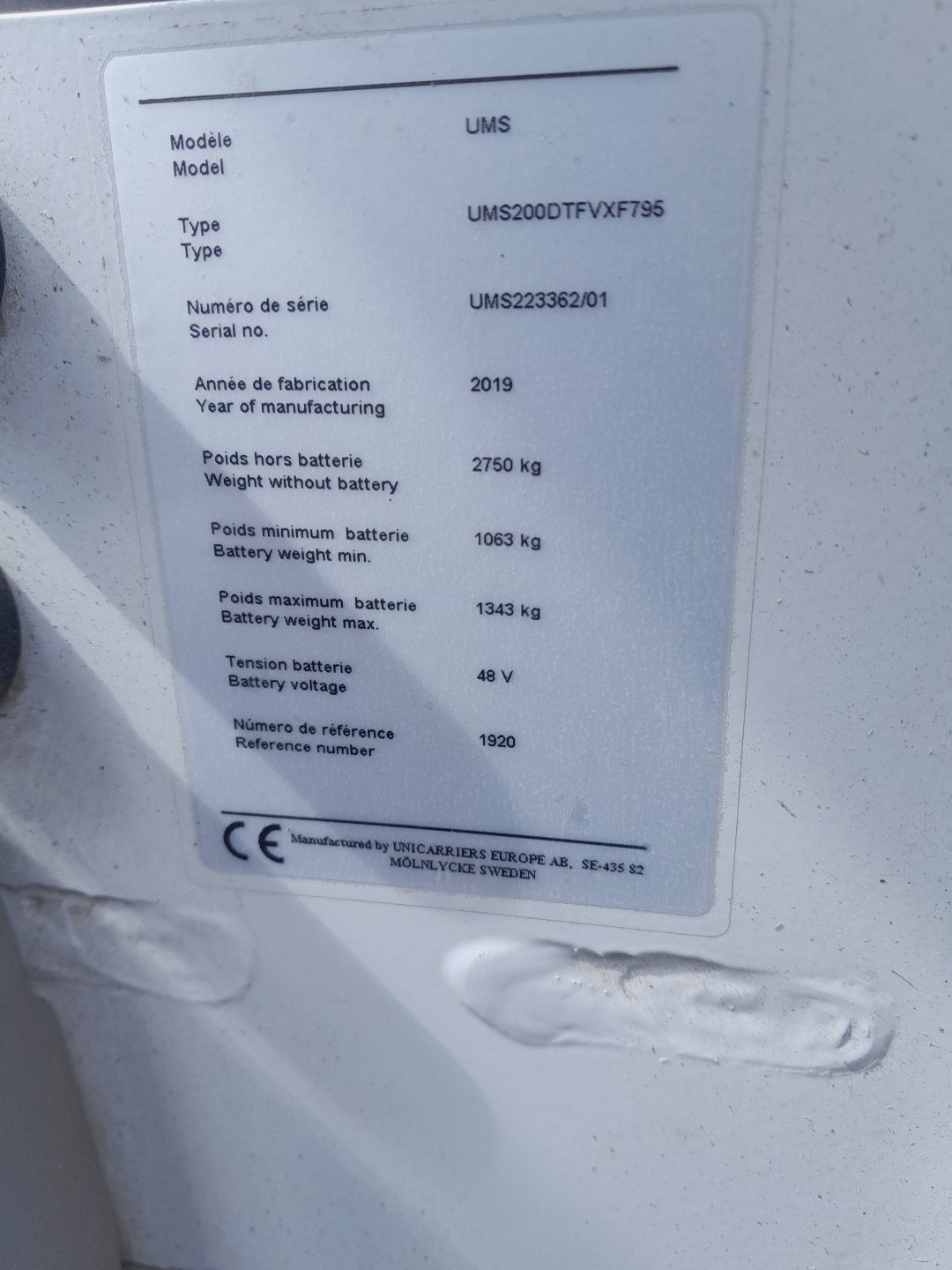 Chariot à mât rétractable UniCarriers UMS200