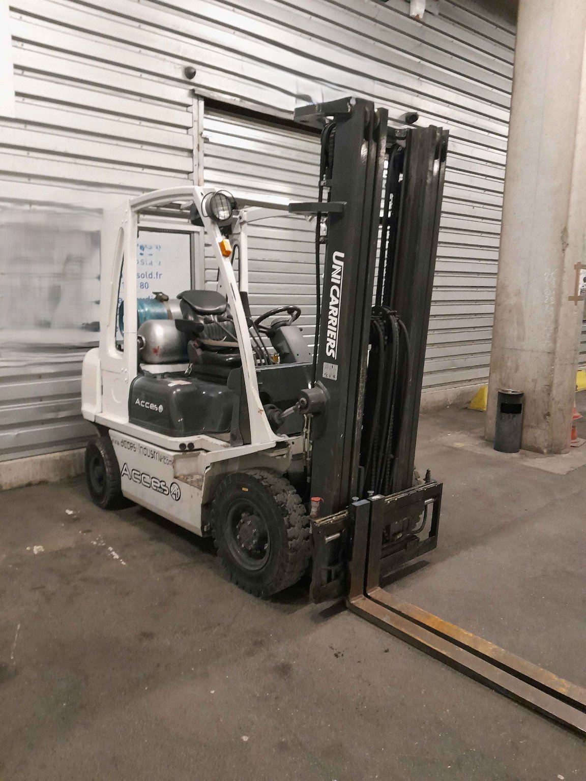 Chariot élévateur frontal Nissan U1D2A25LQ
