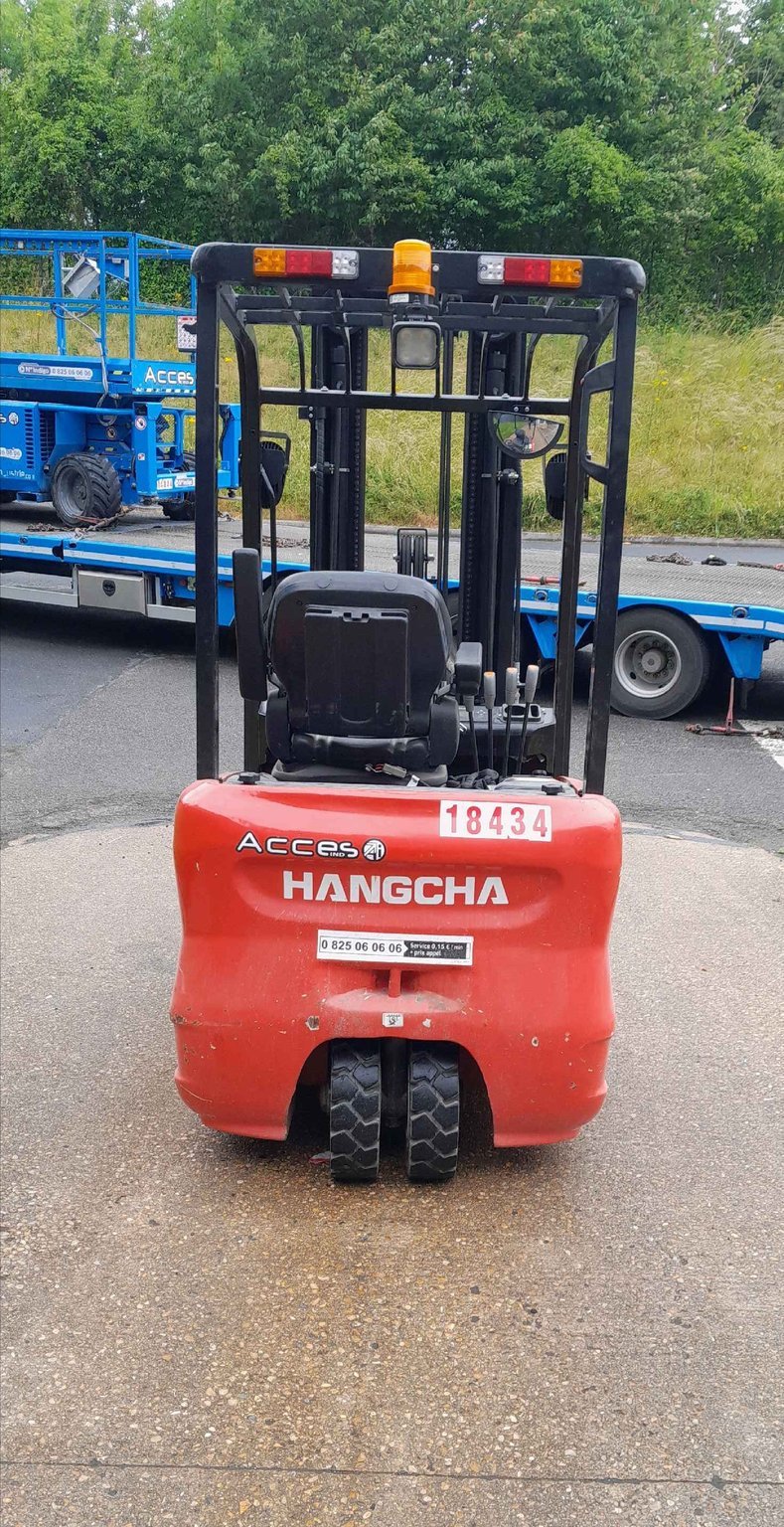 Chariot élévateur frontal - A3W15