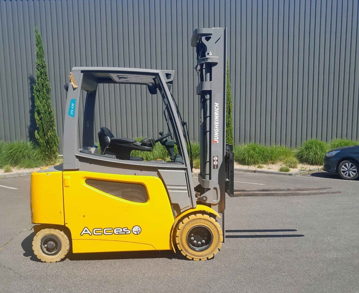Chariot élévateur frontal Jungheinrich EFG430