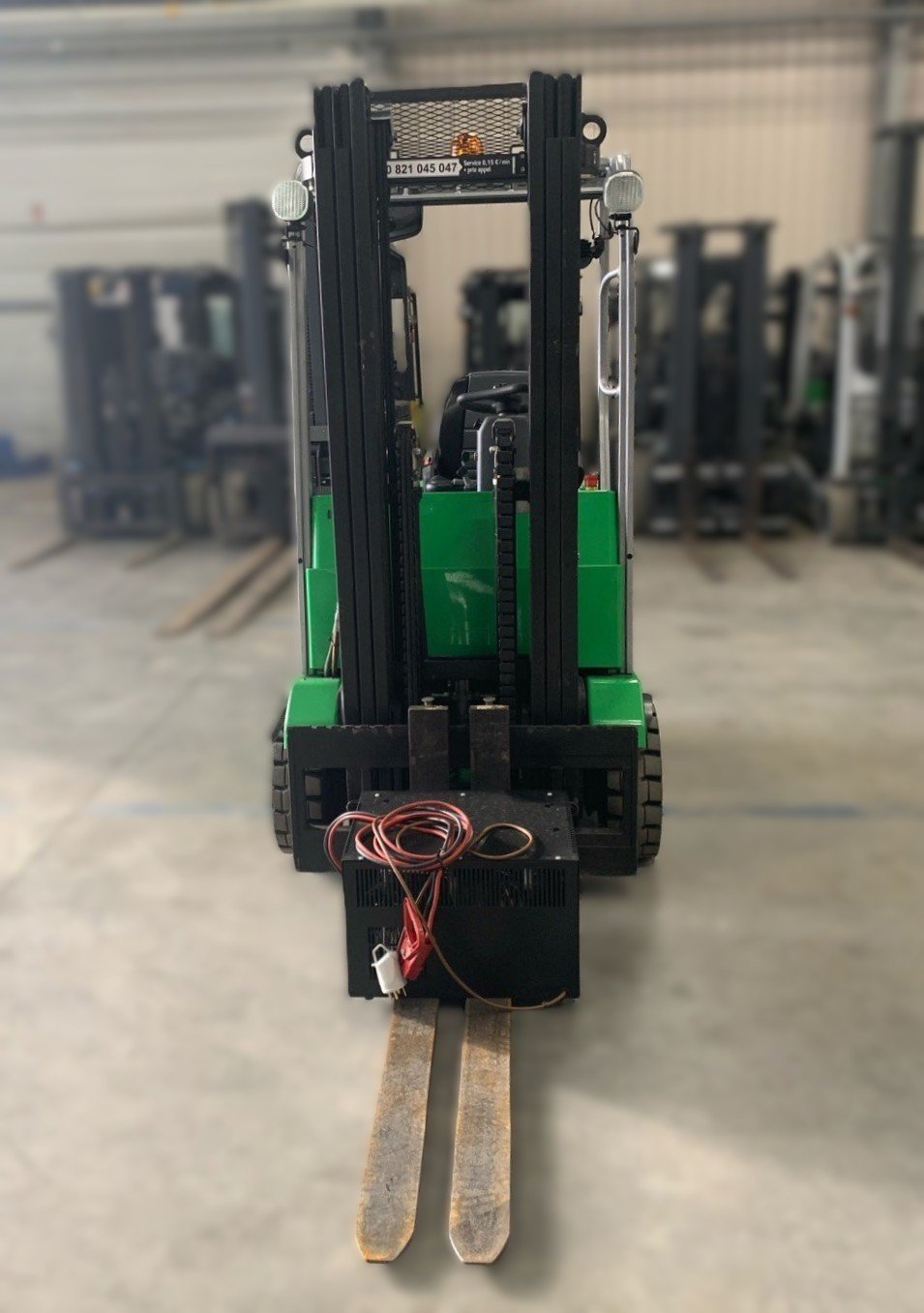 Chariot élévateur frontal CESAB B210