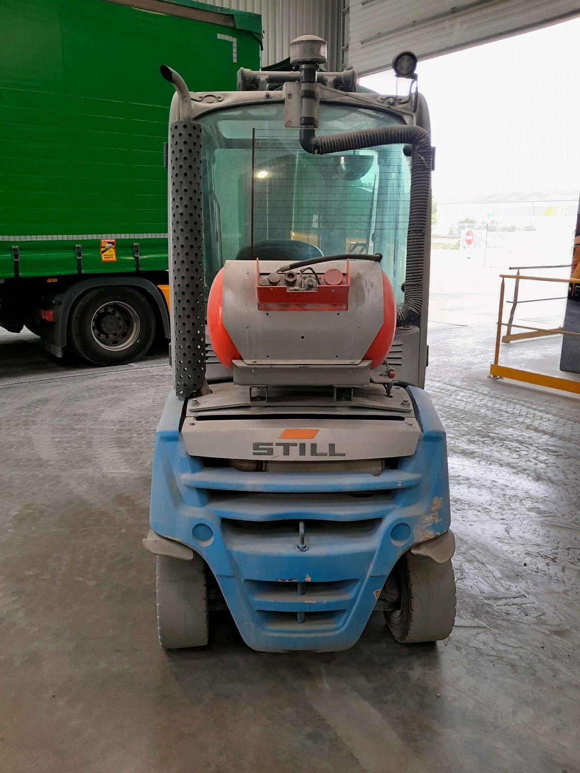 Chariot élévateur frontal STILL RX70-25T