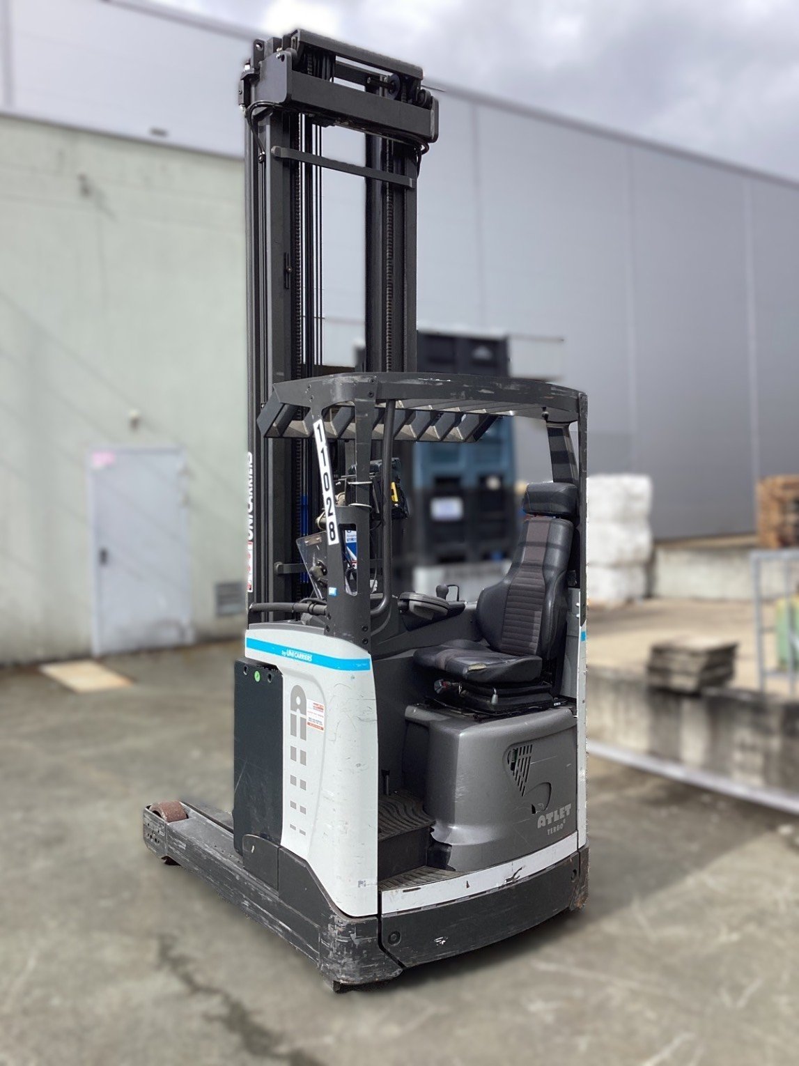 Chariot à mât rétractable Atlet UMS200