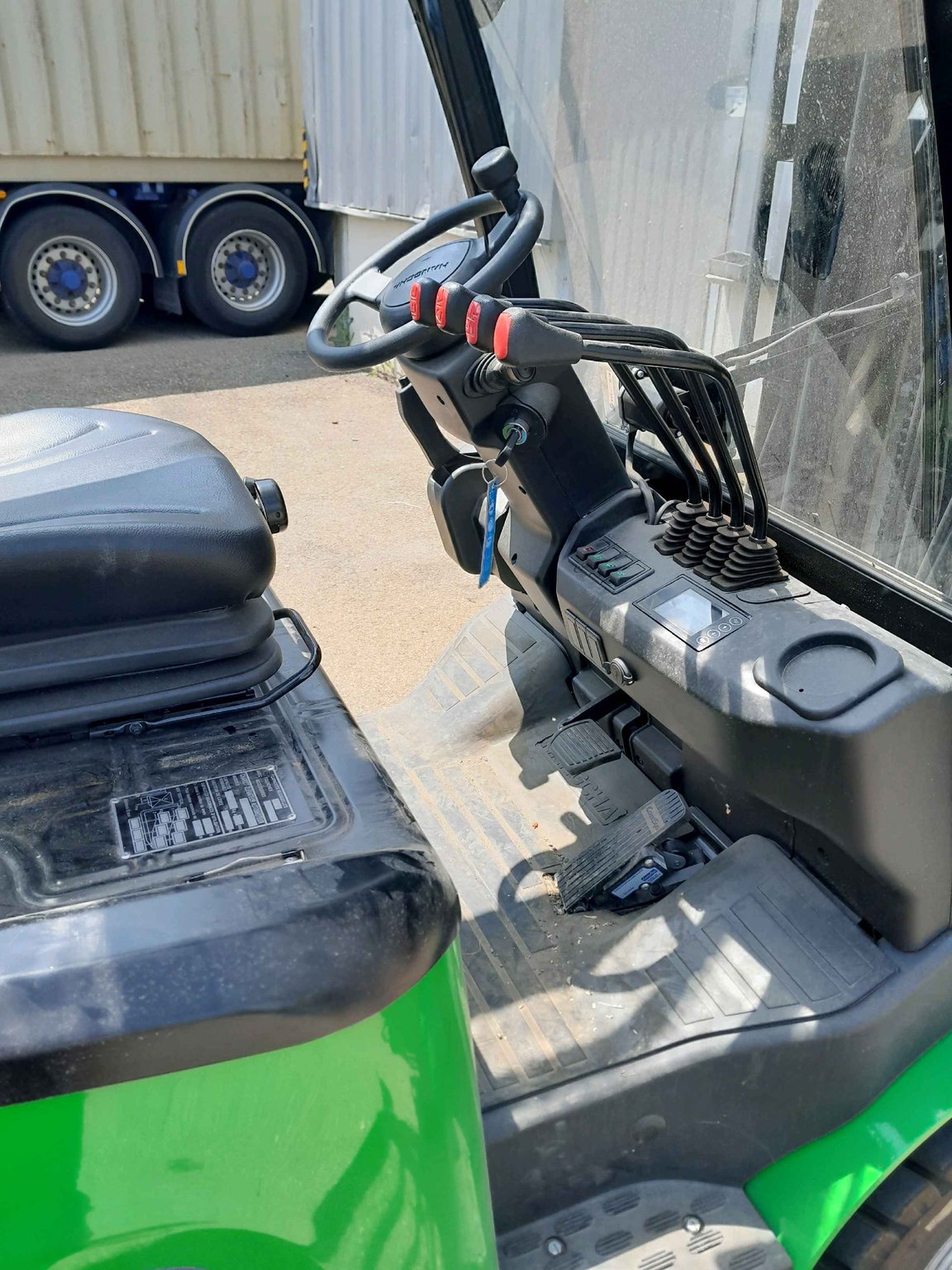 Chariot élévateur frontal Hangcha AE18-I