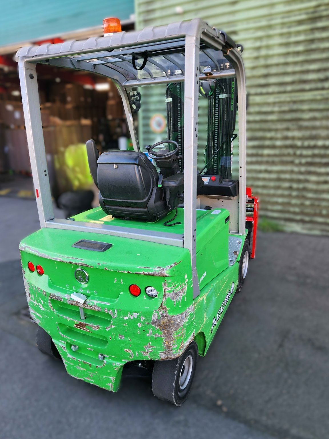Chariot élévateur frontal - B630
