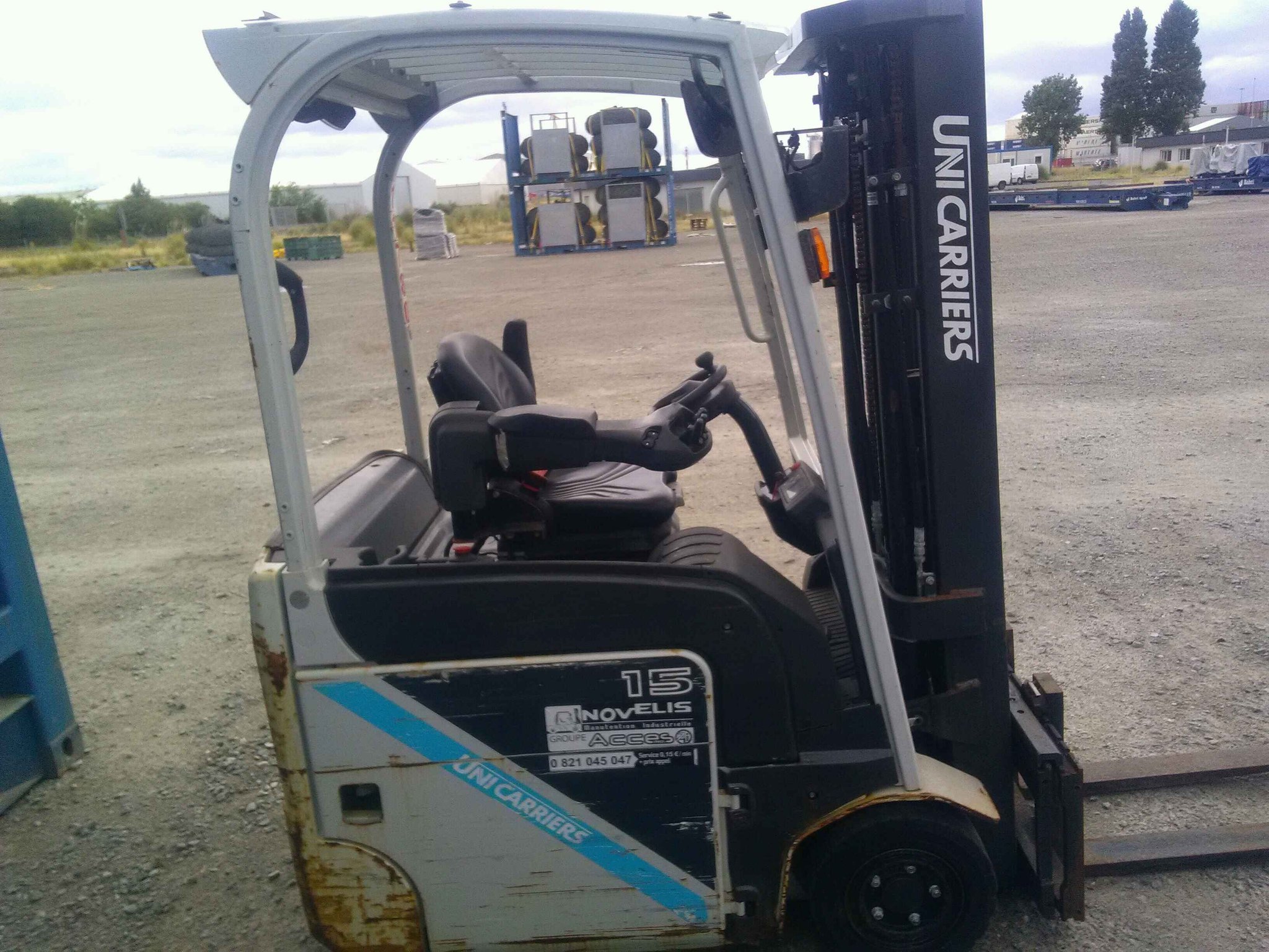 Chariot élévateur frontal UniCarriers TX3-15C