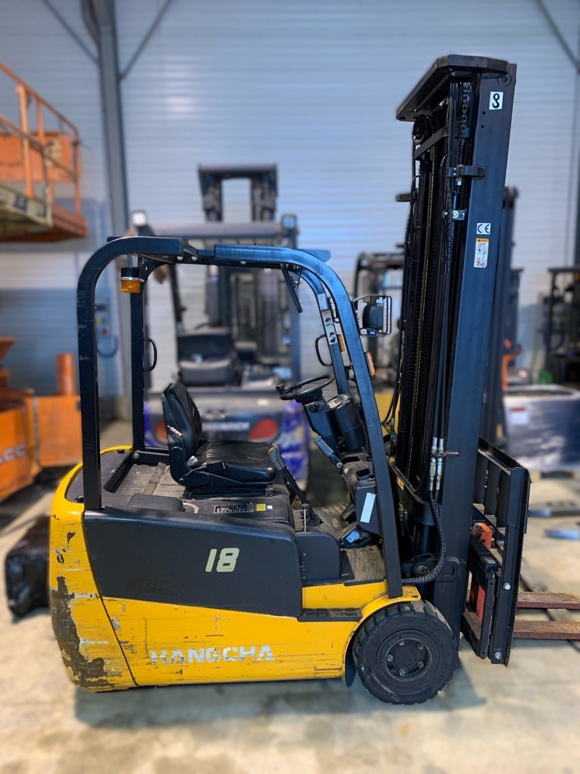 Chariot élévateur frontal Hangcha J3W18