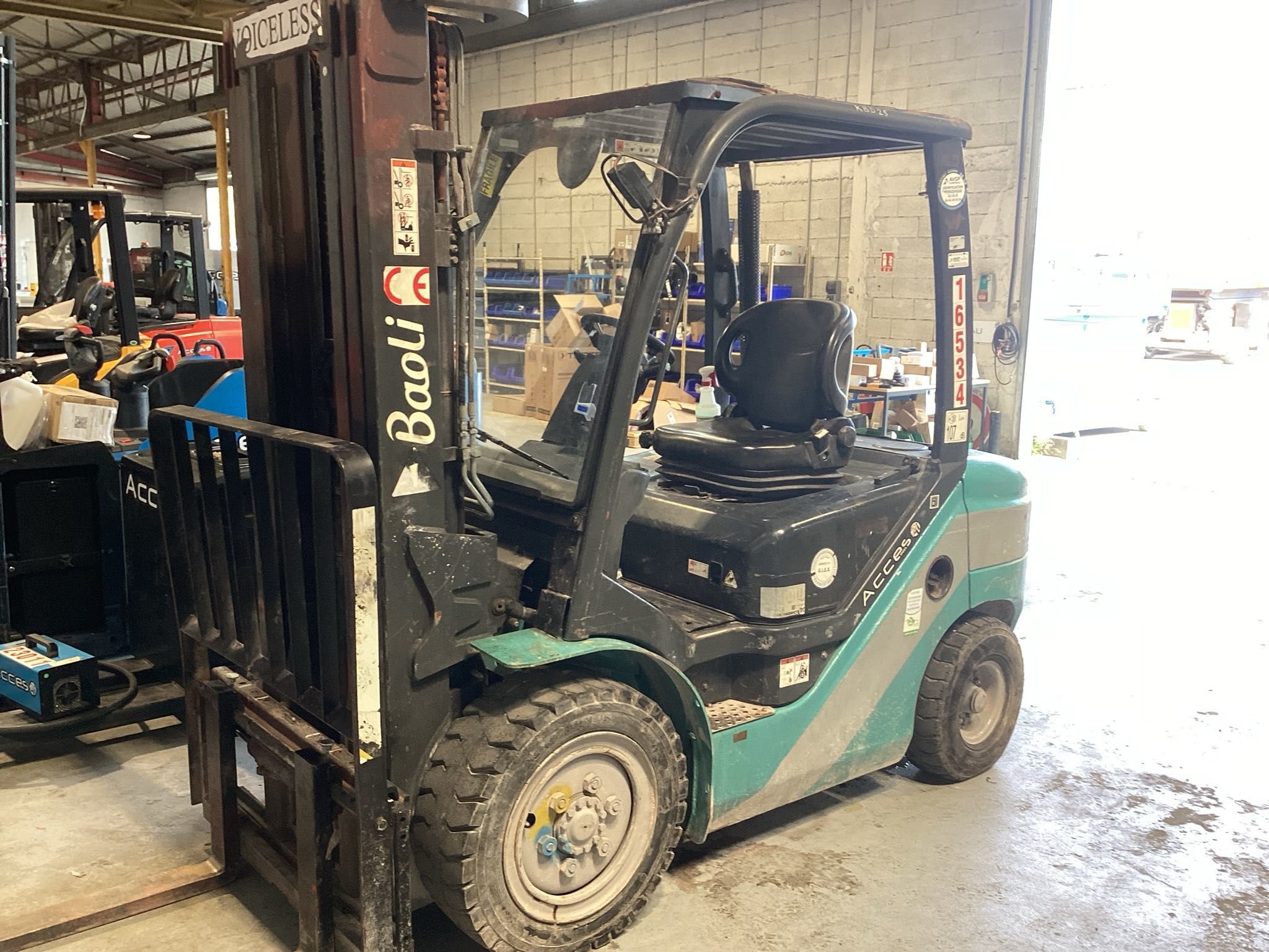 Chariot élévateur frontal - KBD25 PLUS