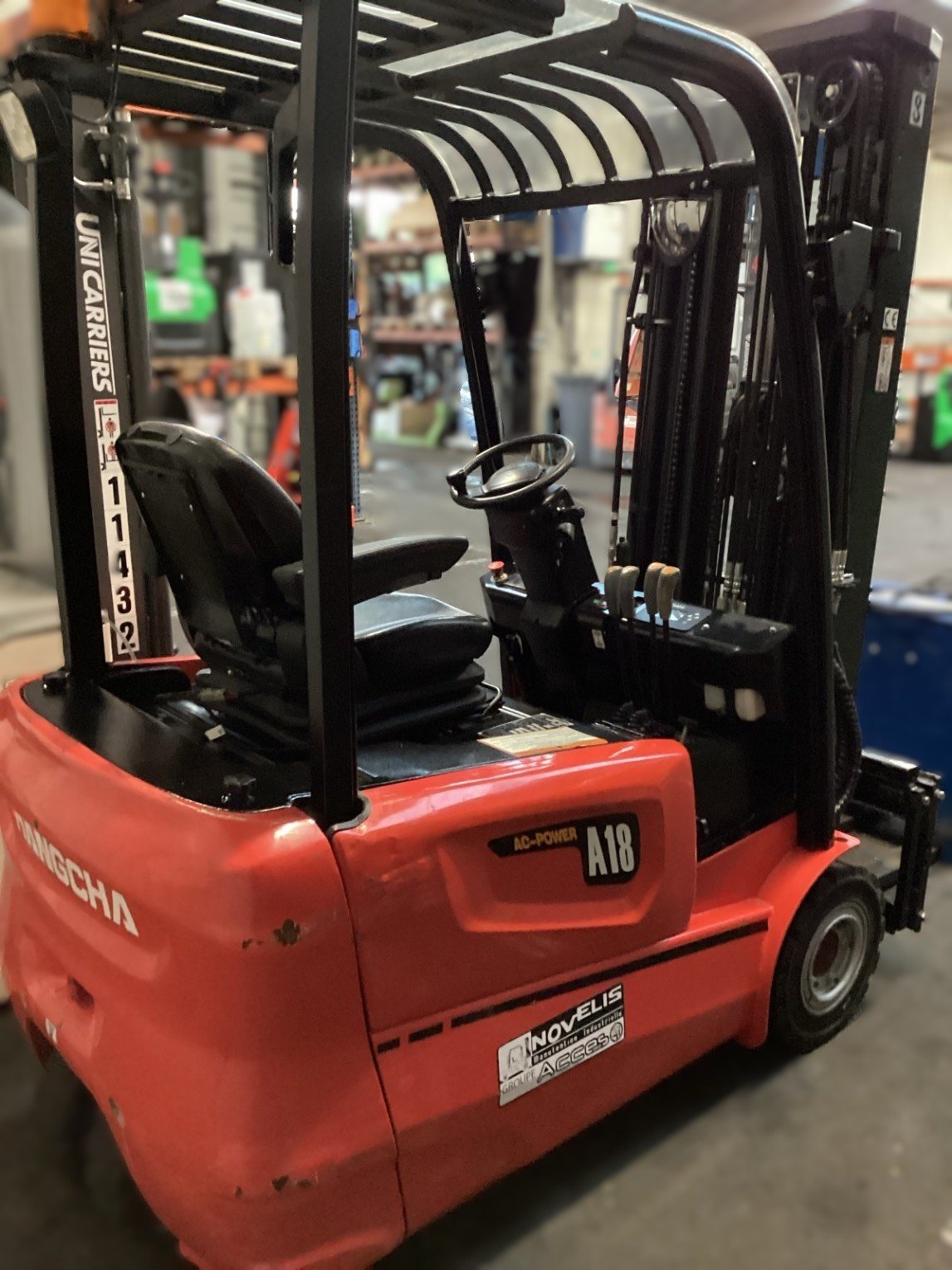 Chariot élévateur frontal Hangcha A3W18