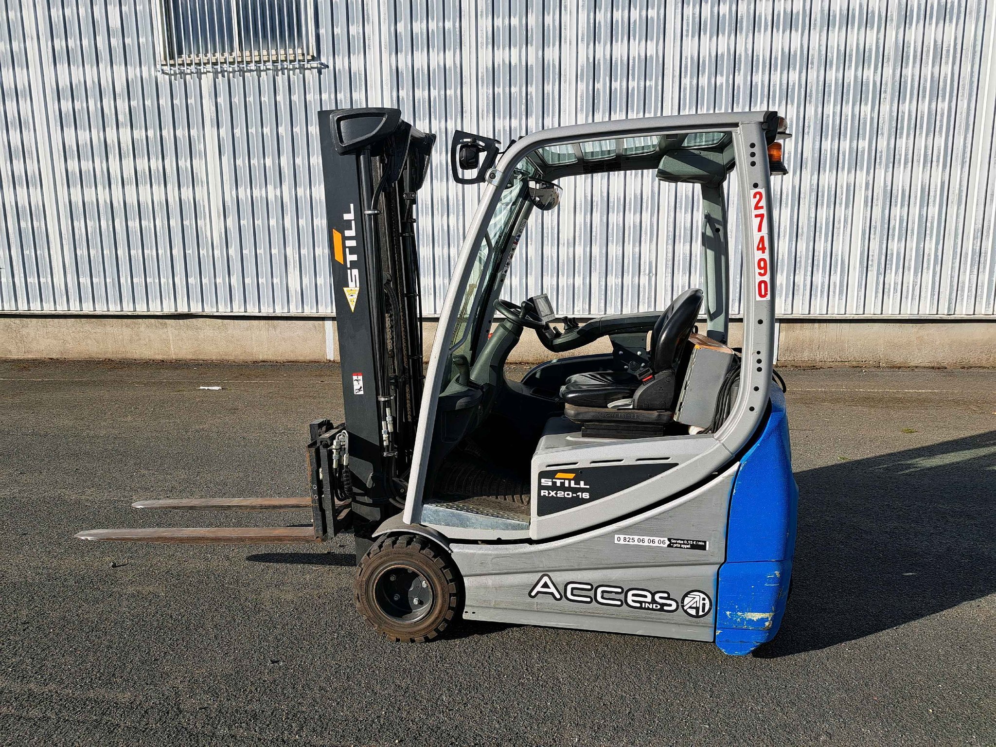 Chariot élévateur frontal STILL RX20-16