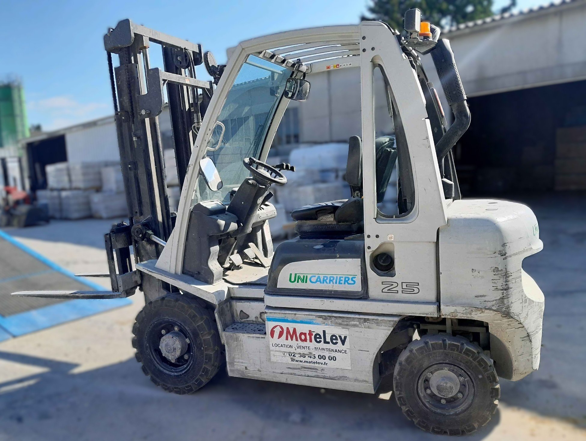 Chariot élévateur frontal Nissan Y1D2A25Q