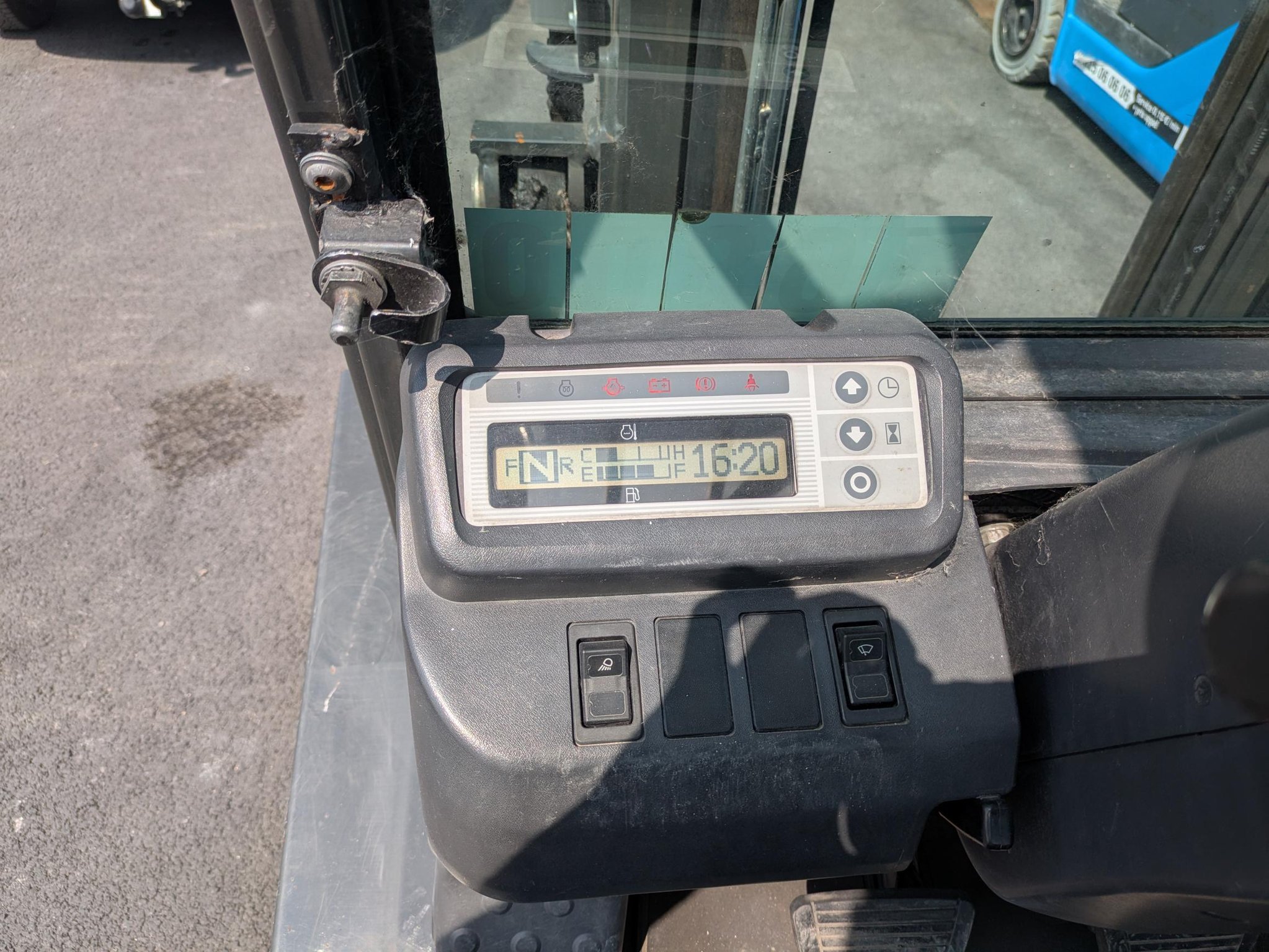 Chariot élévateur frontal TCM FD30