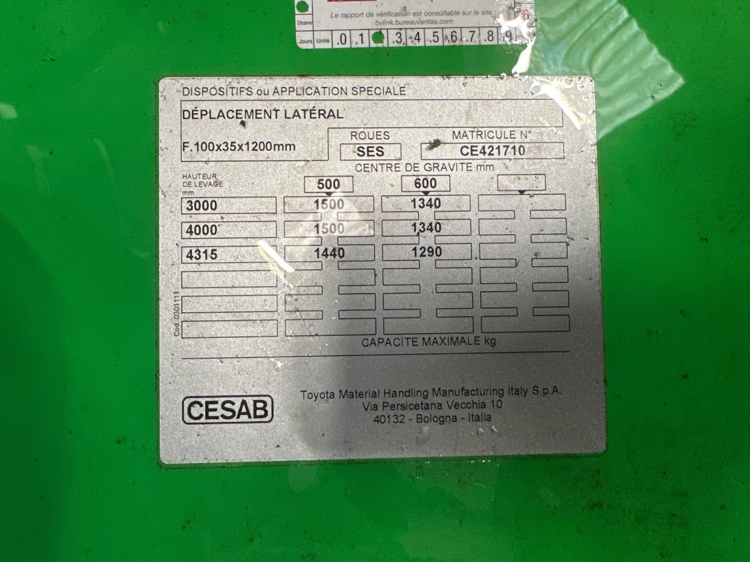 Chariot élévateur frontal CESAB B215