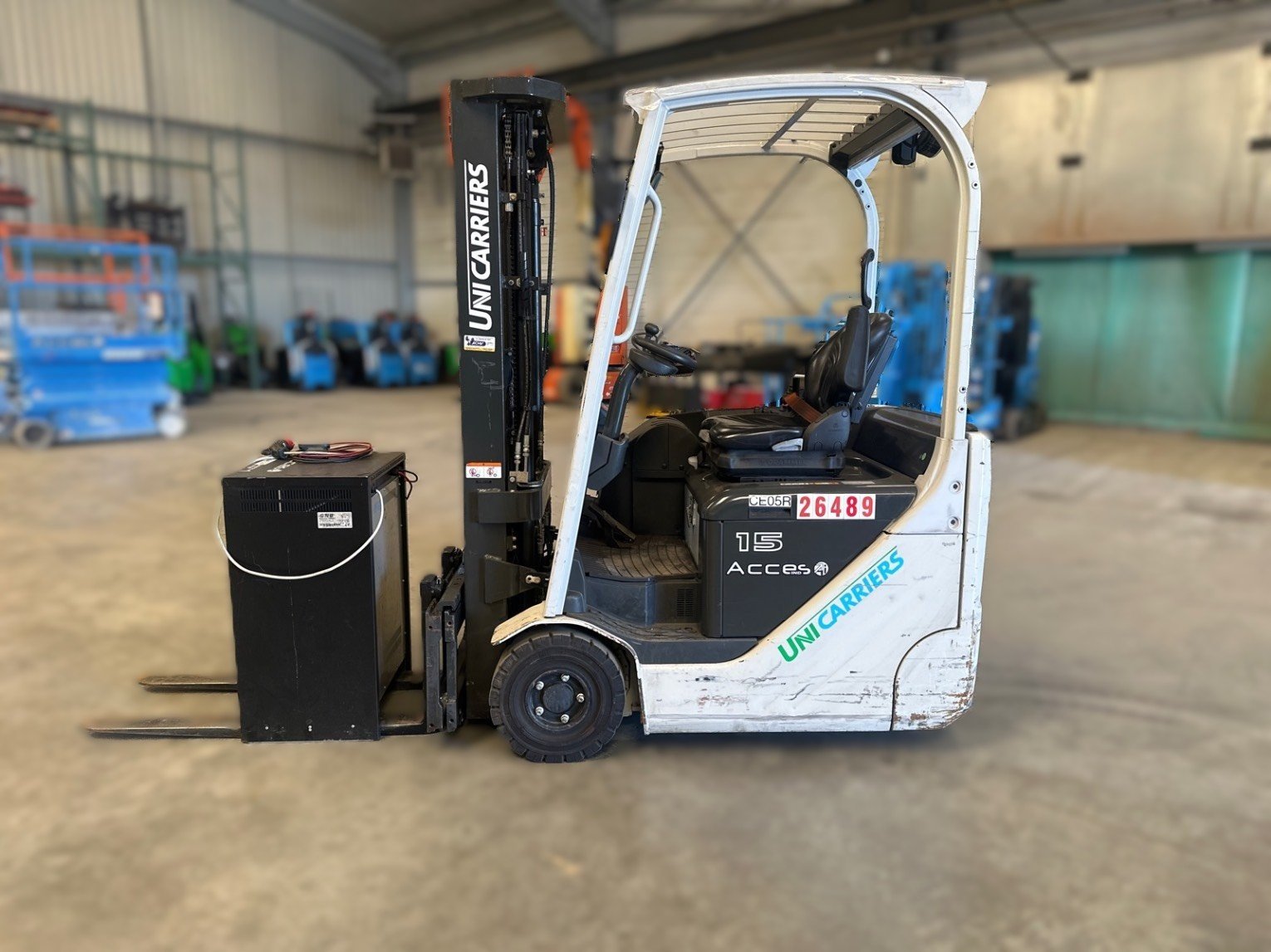 Chariot élévateur frontal UniCarriers TX3-15C