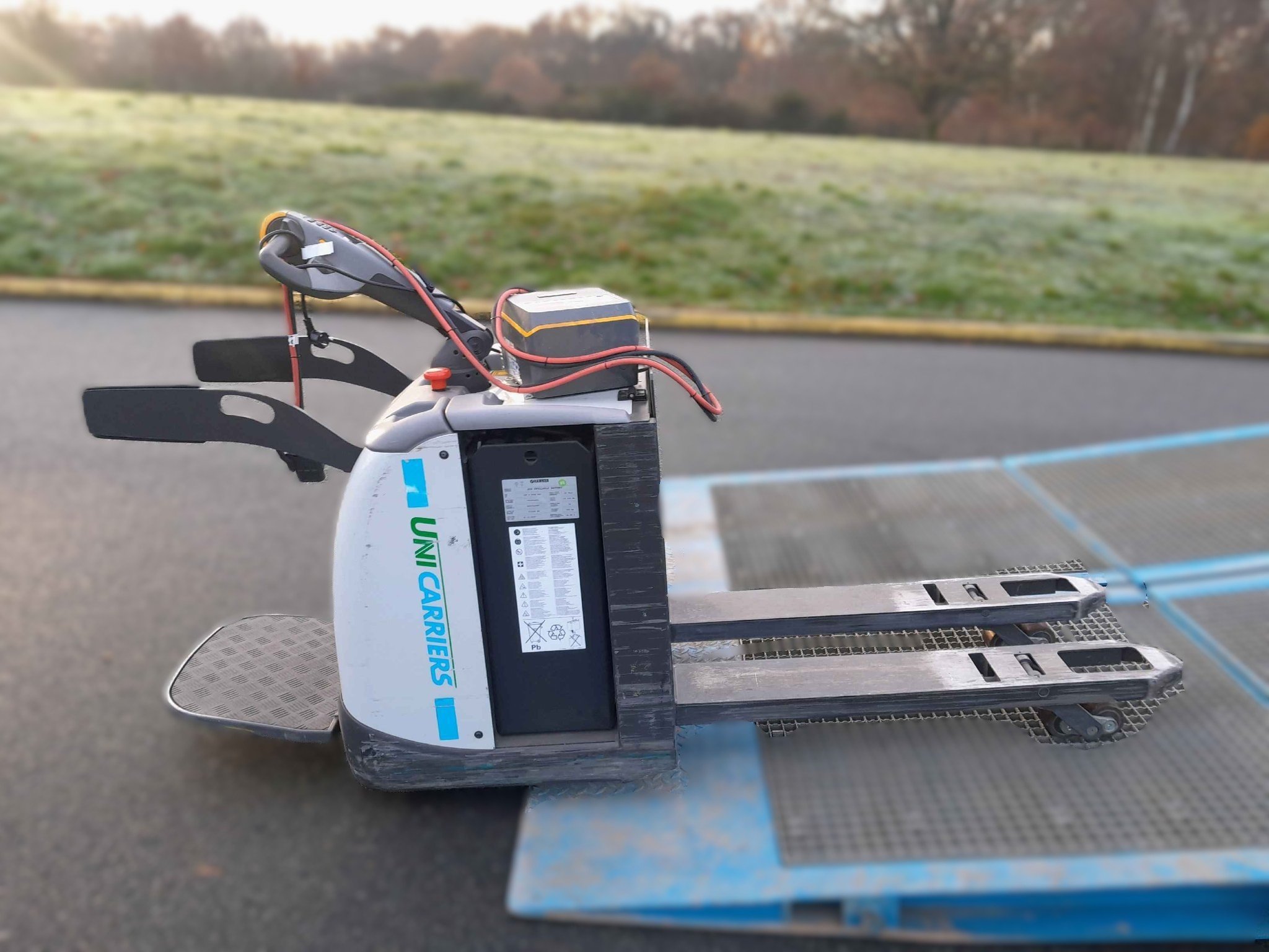Transpalette électrique UniCarriers PLP200