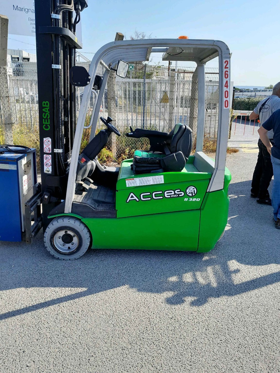 Chariot élévateur frontal CESAB B320