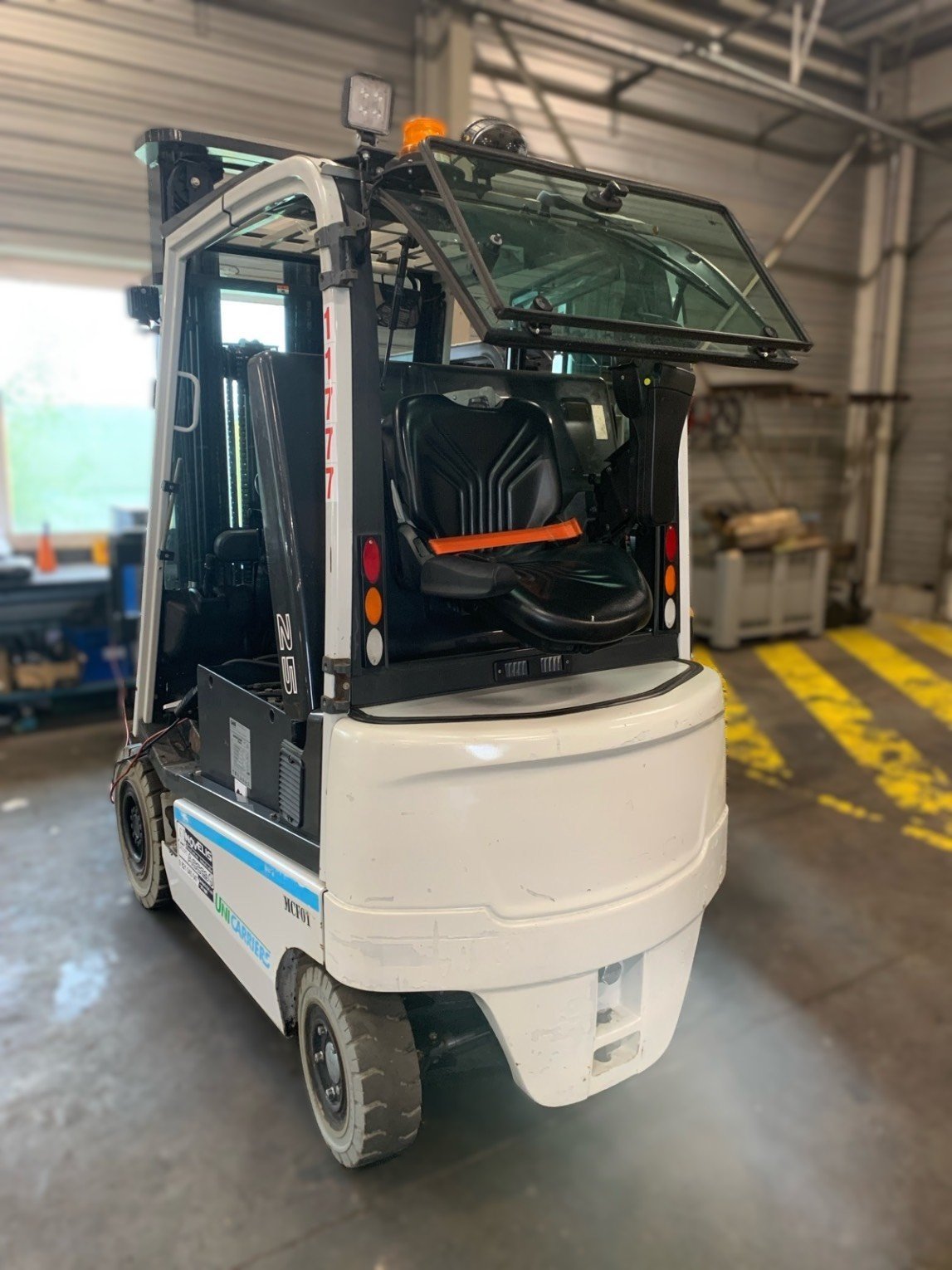 Chariot élévateur frontal - QX2-25