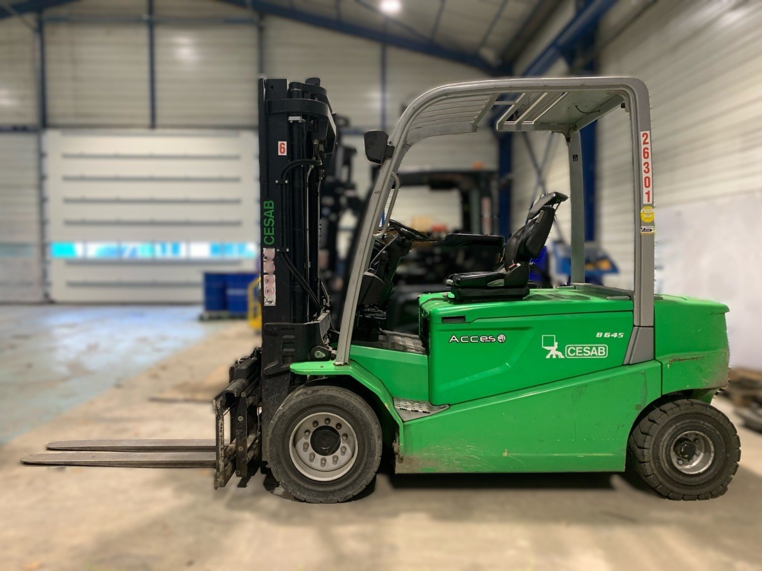 Chariot élévateur frontal CESAB B645