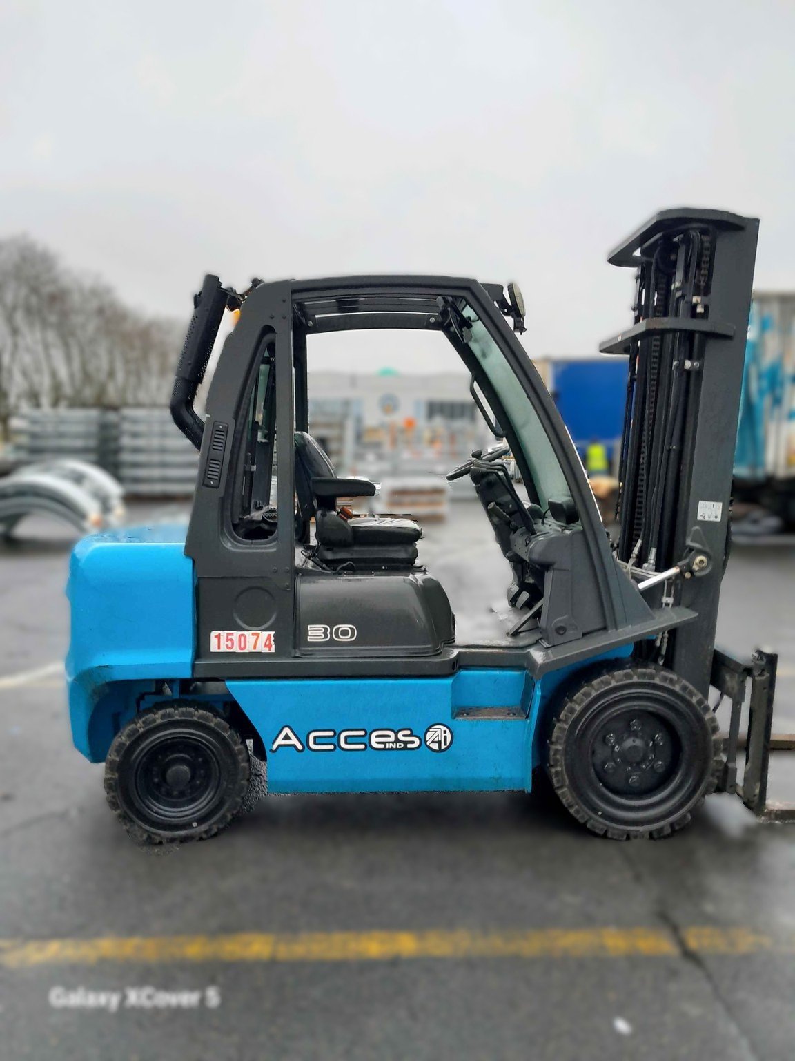 Chariot élévateur frontal UniCarriers DX30D