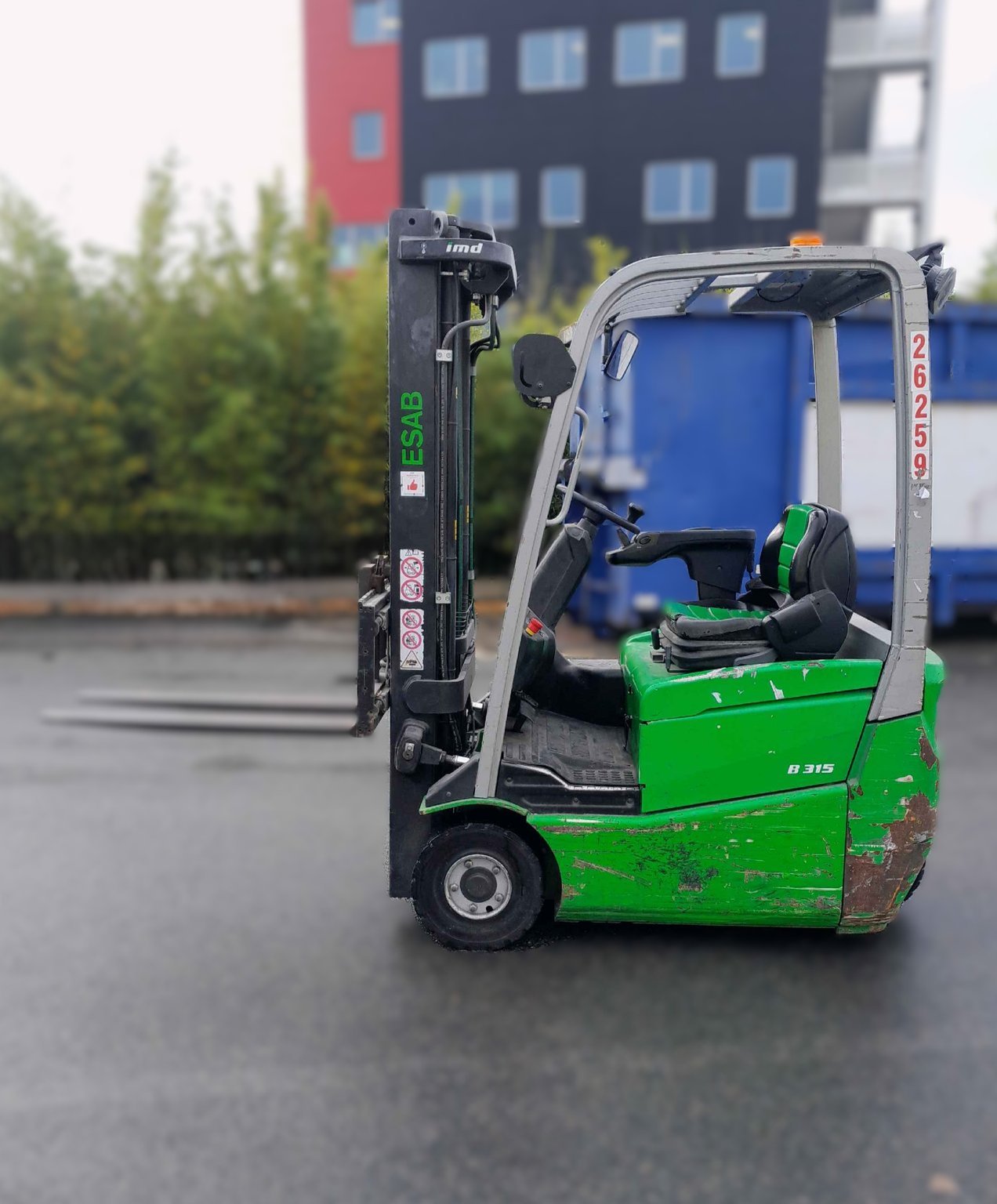 Chariot élévateur frontal CESAB B315