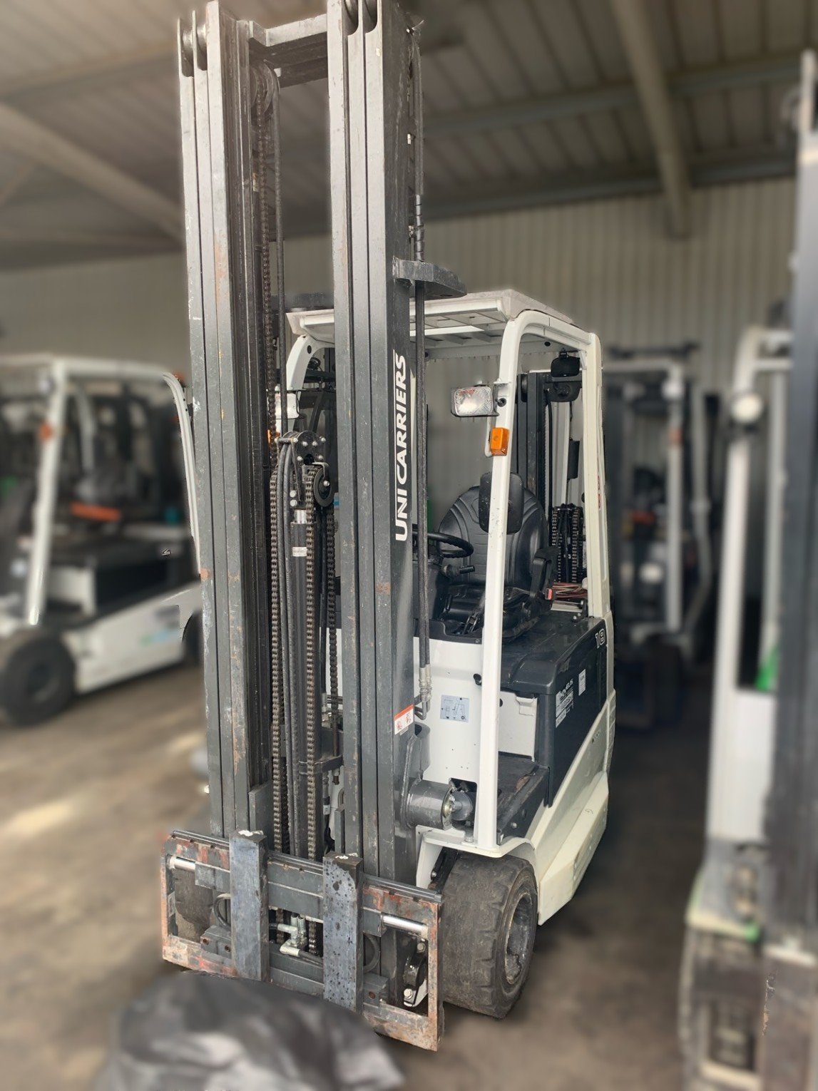 Chariot élévateur frontal UniCarriers TX3-18L