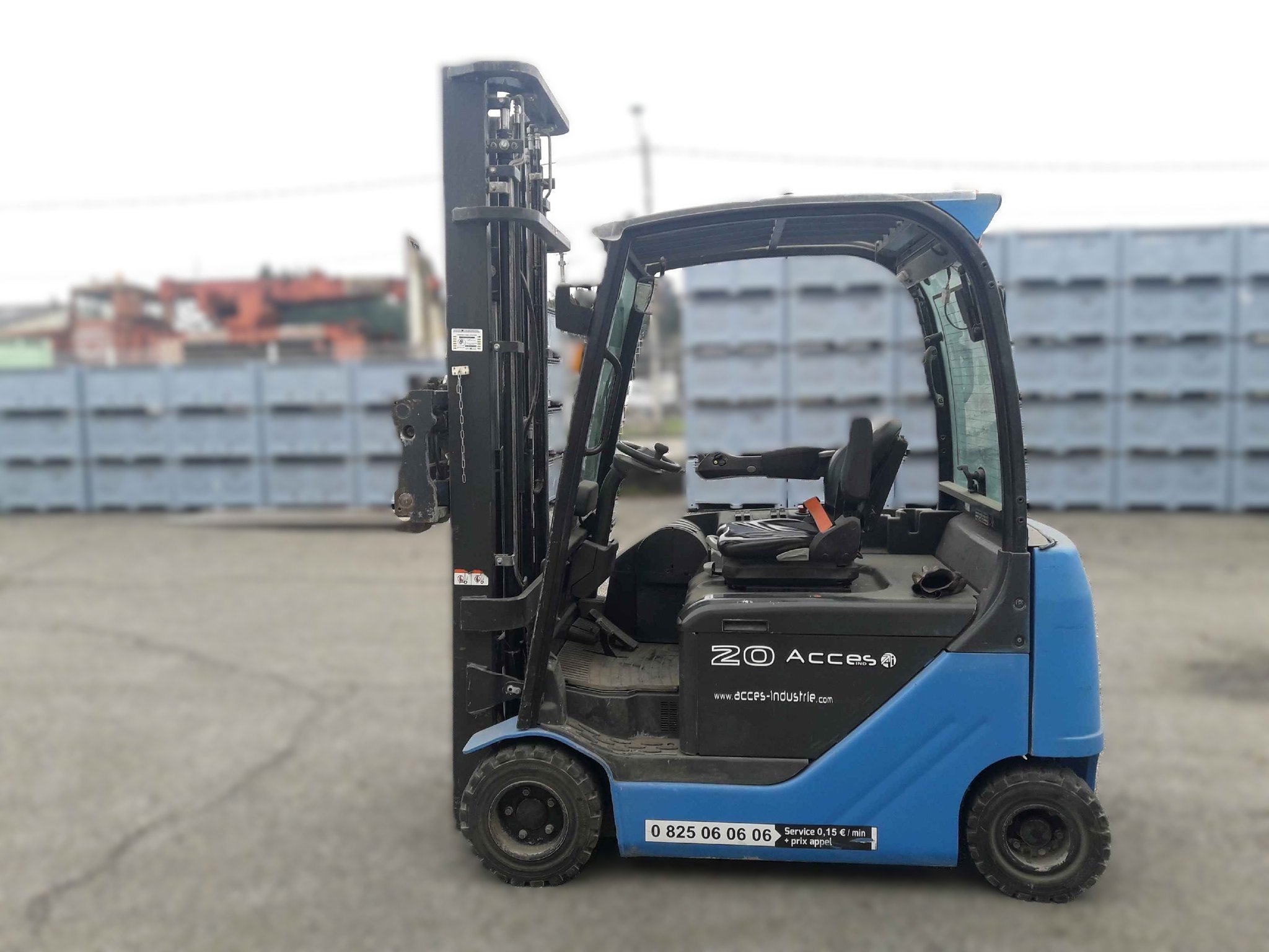 Chariot élévateur frontal UniCarriers JAG2N1L20Q