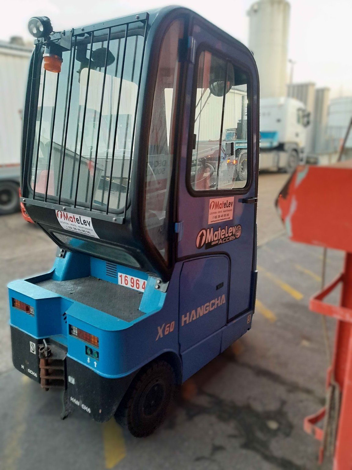 Tracteur industriel électrique Hangcha QDD60-XD2
