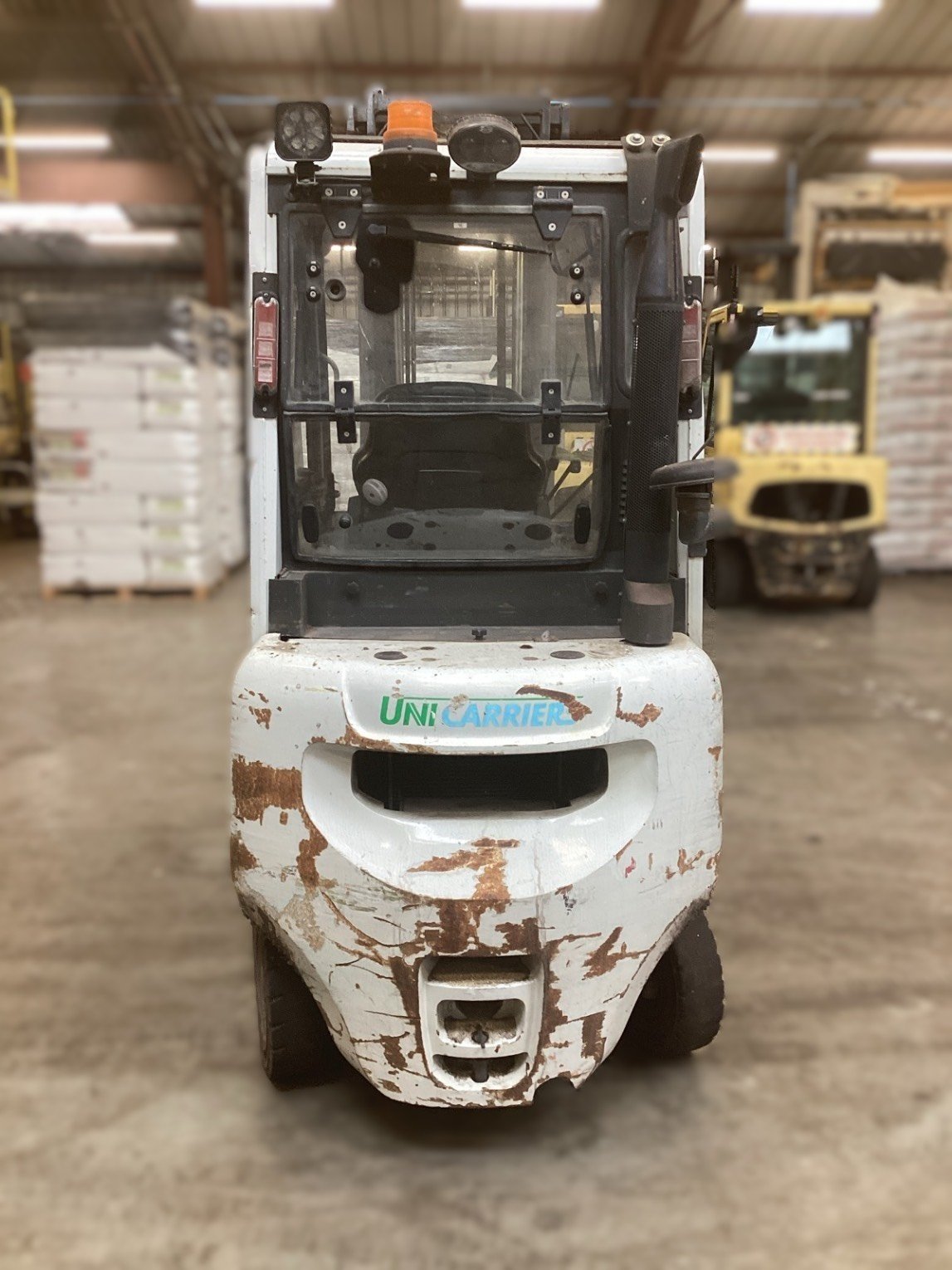 Chariot élévateur frontal UniCarriers DX18D