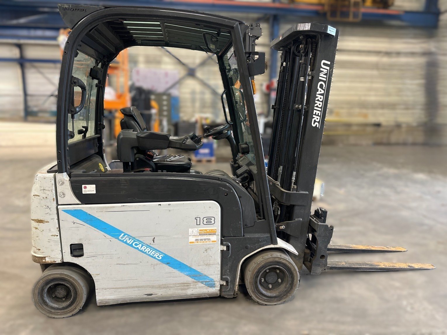Chariot élévateur frontal UniCarriers TX4-18L