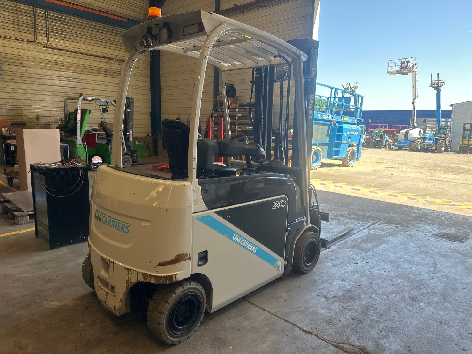 Chariot élévateur frontal UniCarriers TX4-20L
