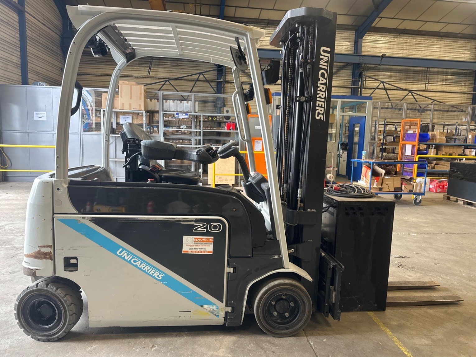 Chariot élévateur frontal UniCarriers TX4-20L