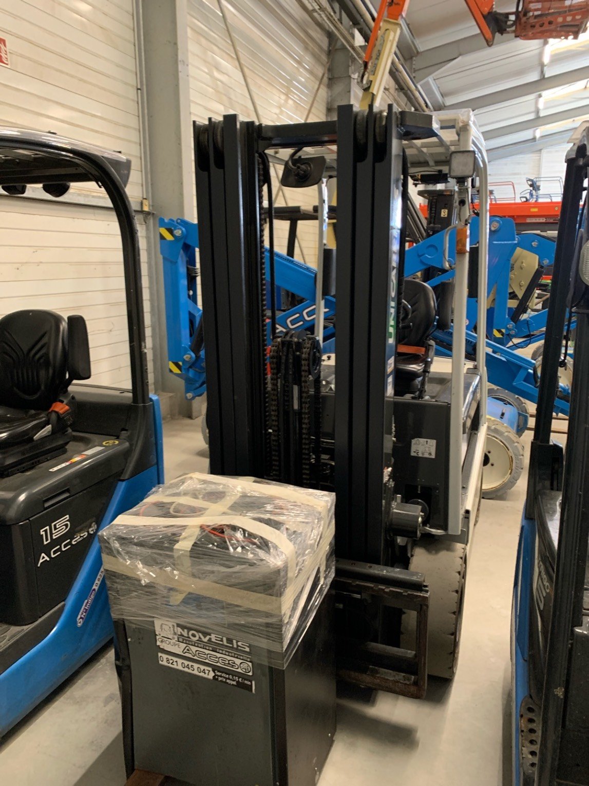 Chariot élévateur frontal UniCarriers QX2-25