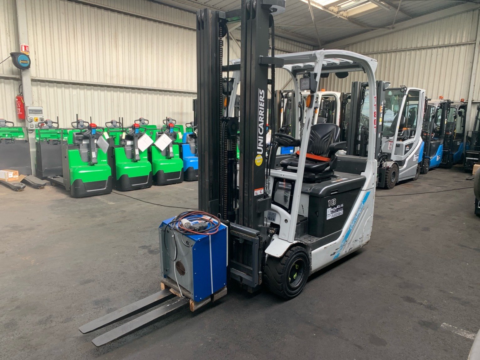 Chariot élévateur frontal UniCarriers TX3-18L