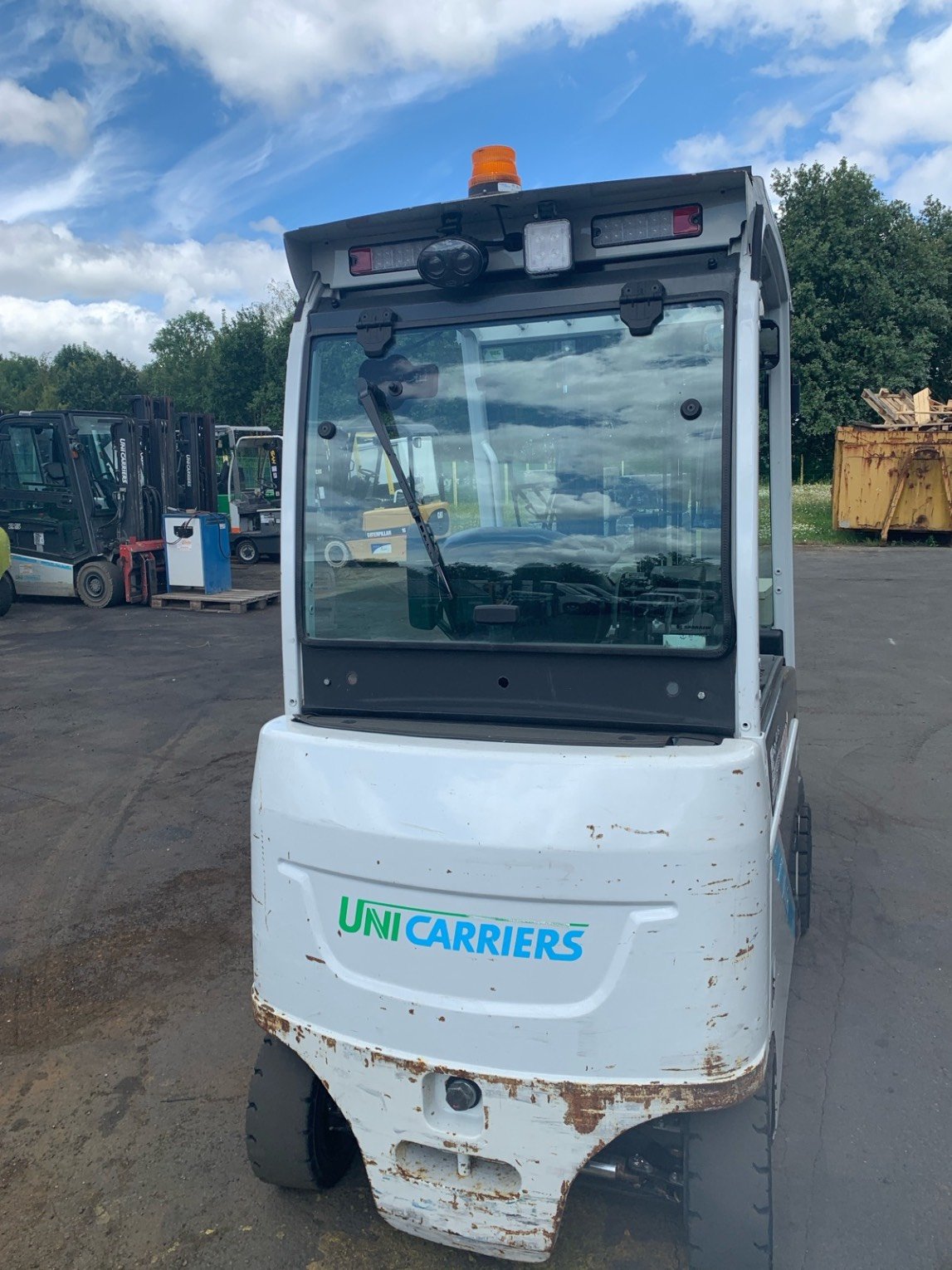 Chariot élévateur frontal UniCarriers TX4-20L
