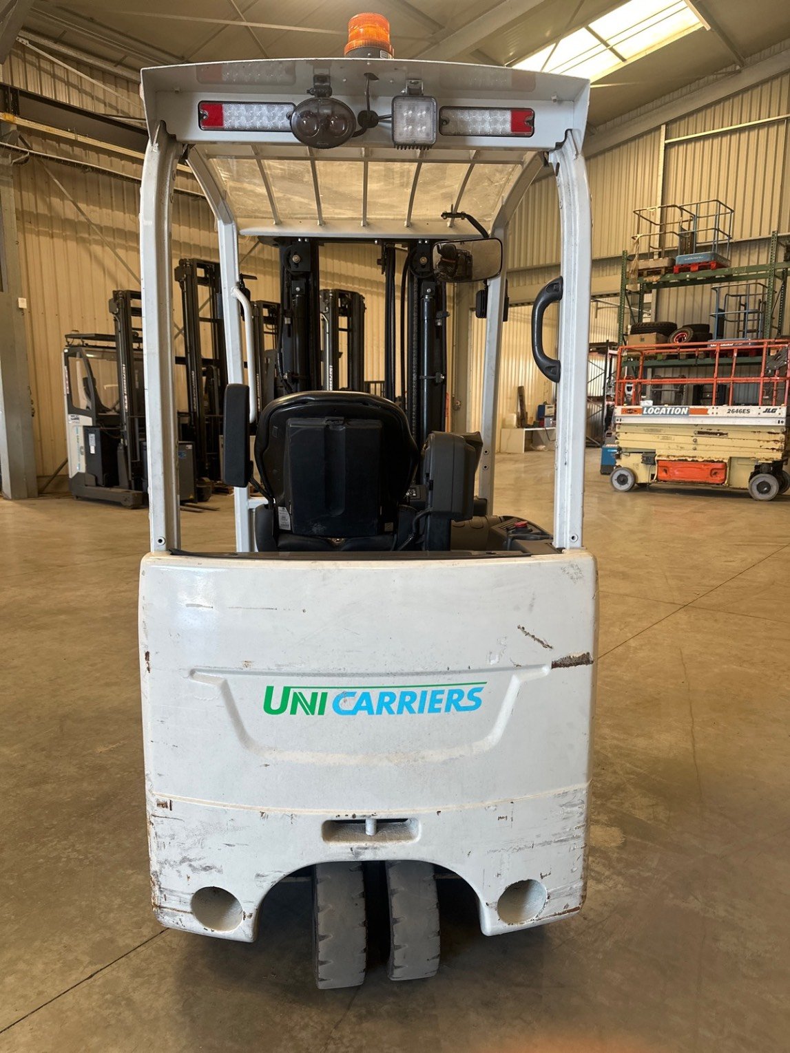 Chariot élévateur frontal UniCarriers TX3-15C