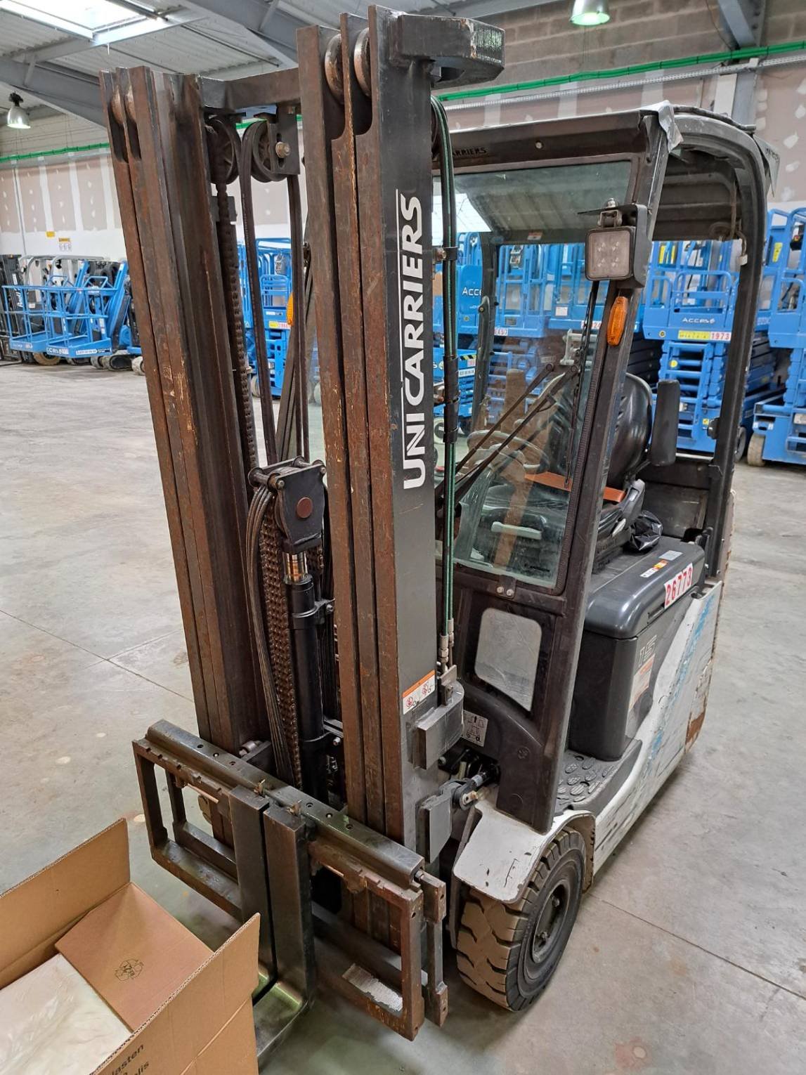 Chariot élévateur frontal UniCarriers TX3-15C