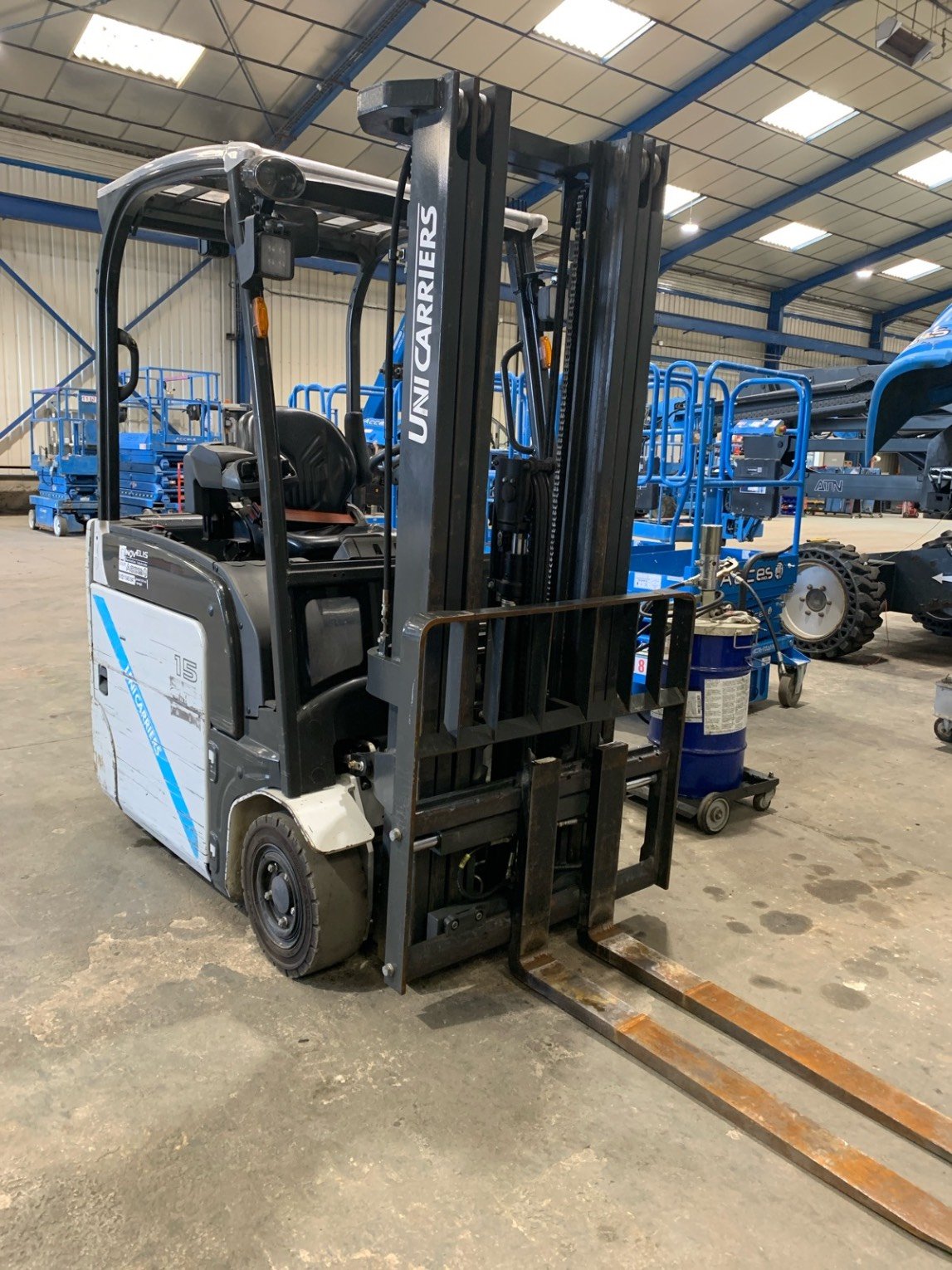 Chariot élévateur frontal UniCarriers TX3-15S