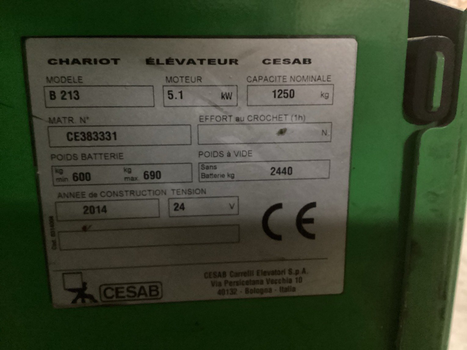Chariot élévateur frontal CESAB B213