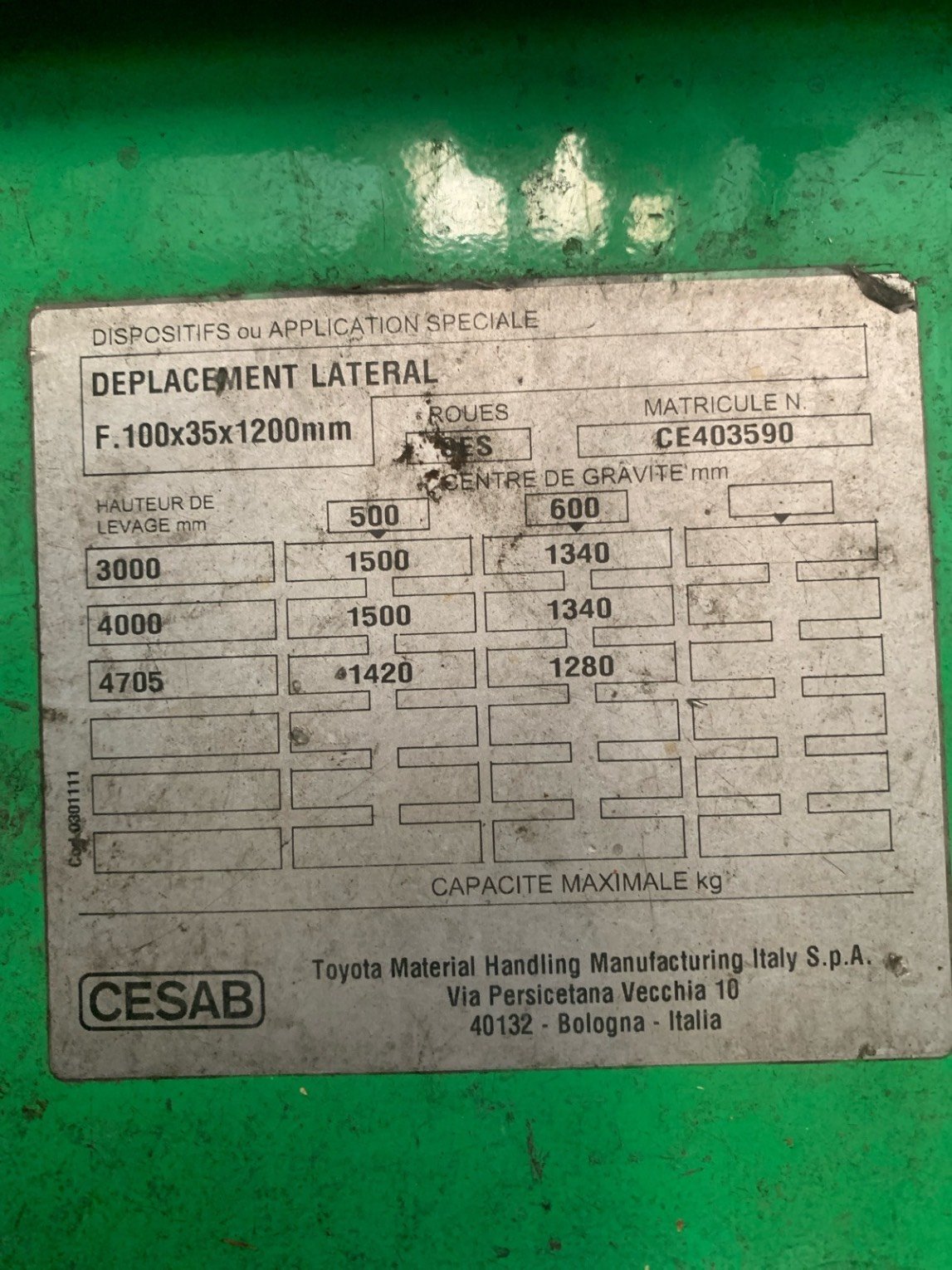 Chariot élévateur frontal CESAB B215