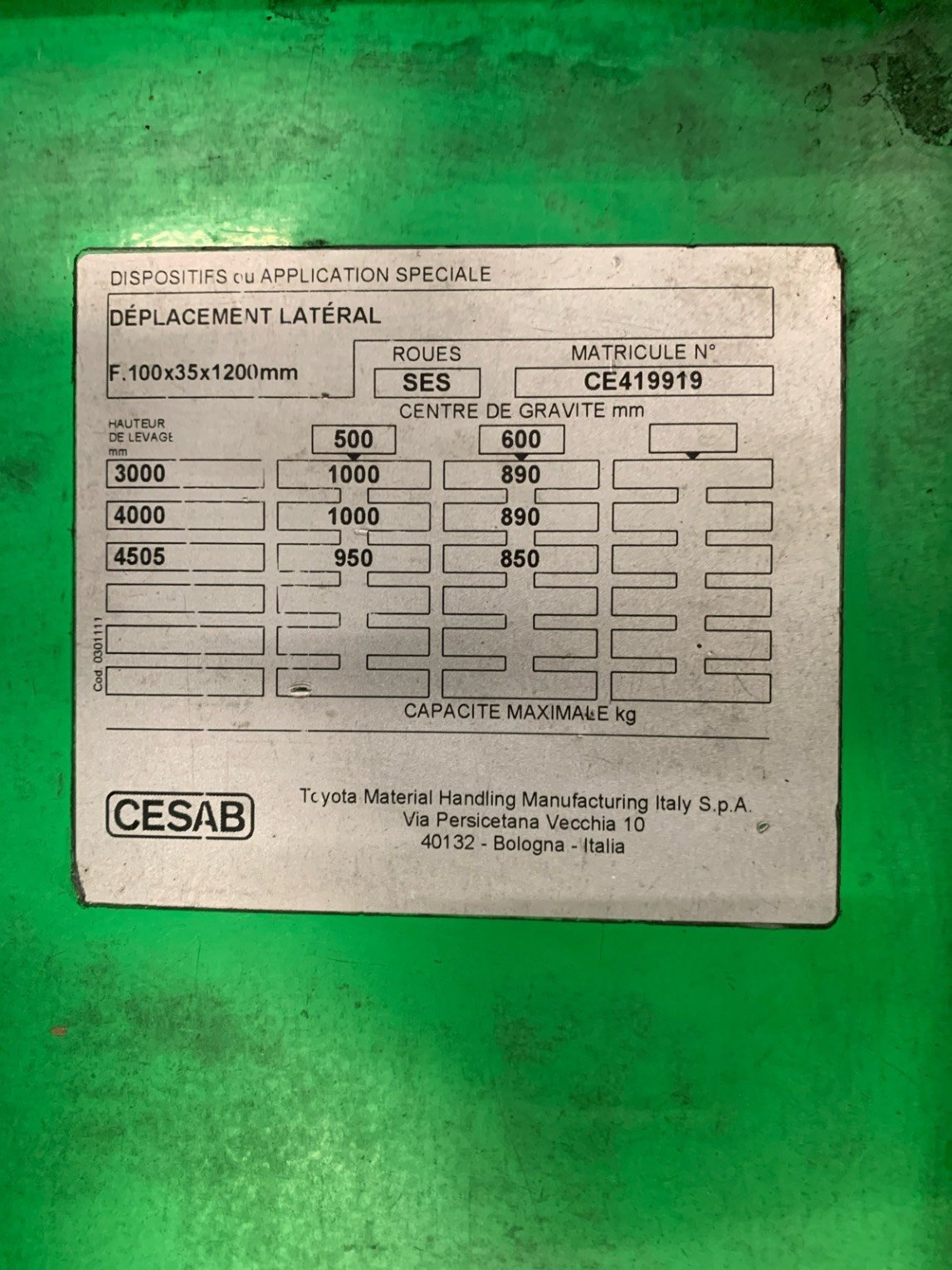 Chariot élévateur frontal CESAB B210