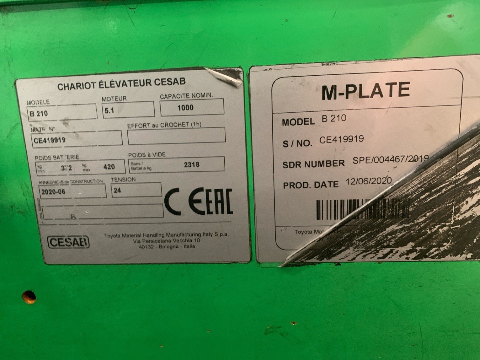 Chariot élévateur frontal CESAB B210