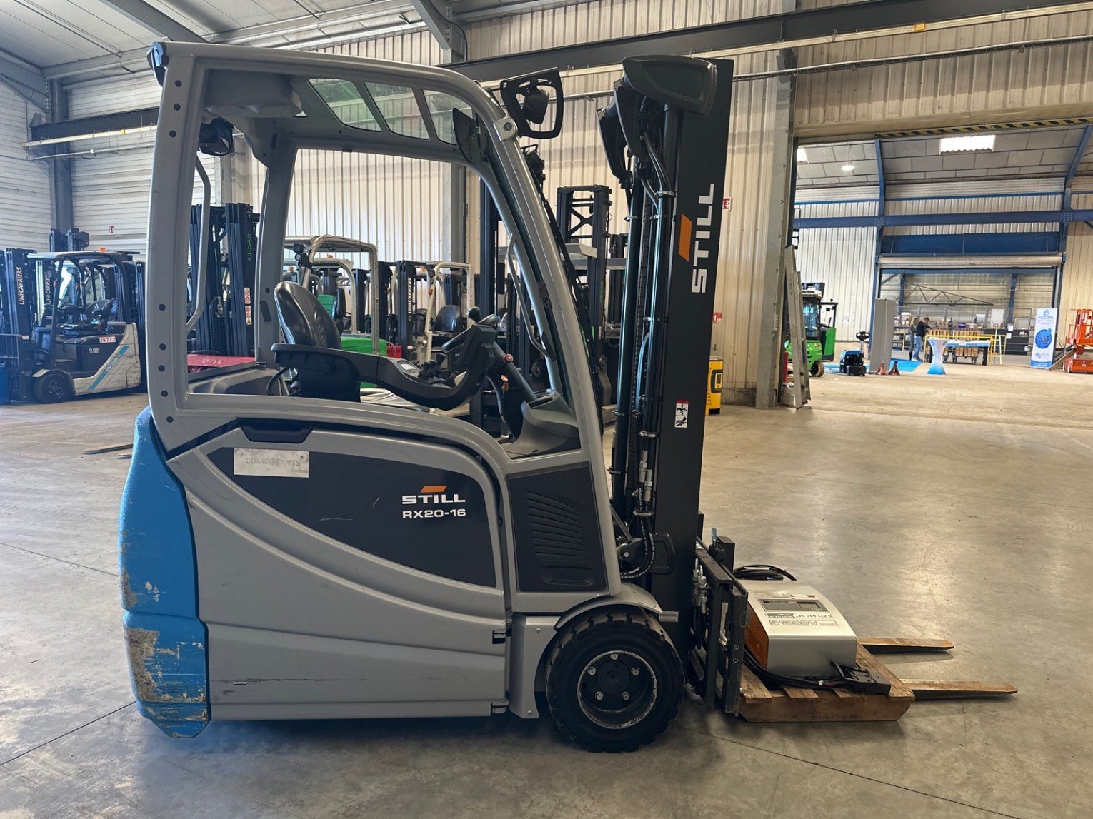 Chariot élévateur frontal STILL RX20-16