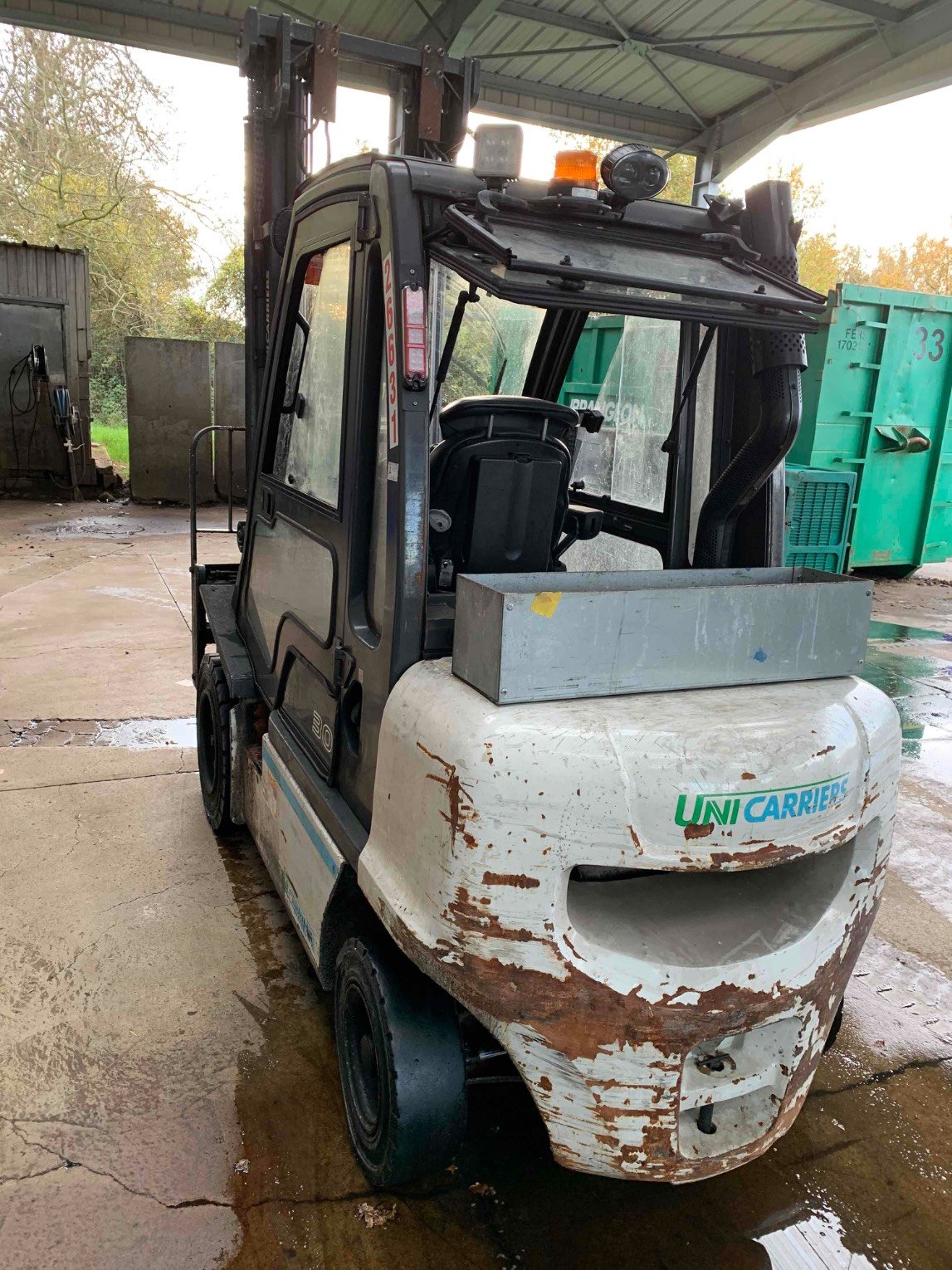 Chariot élévateur frontal UniCarriers DX30D