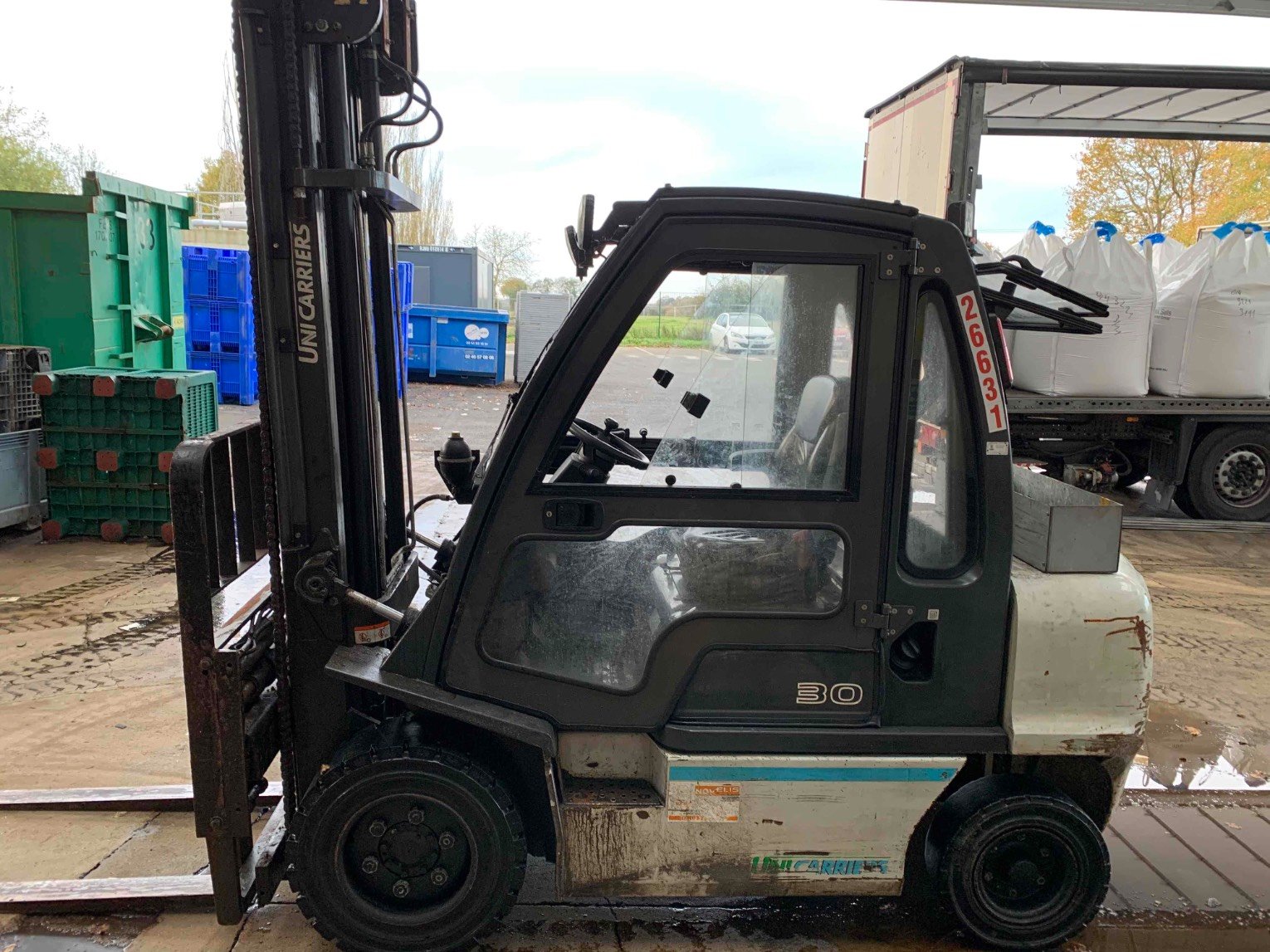 Chariot élévateur frontal UniCarriers DX30D