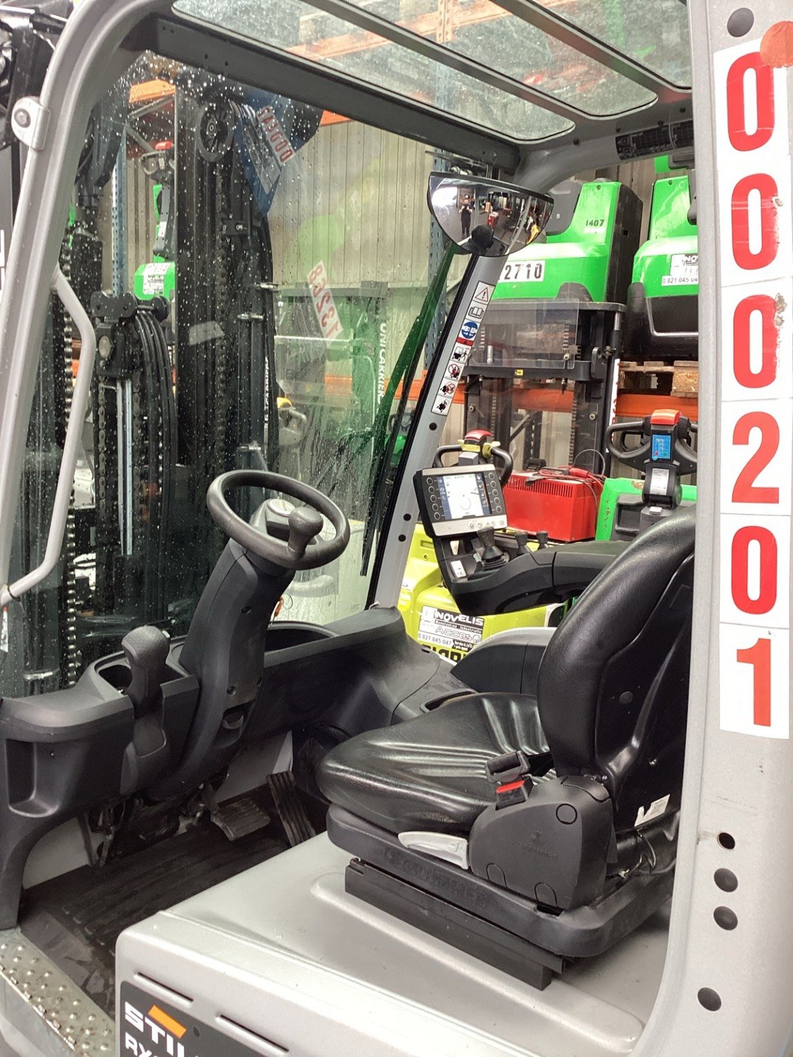 Chariot élévateur frontal STILL RX20-16