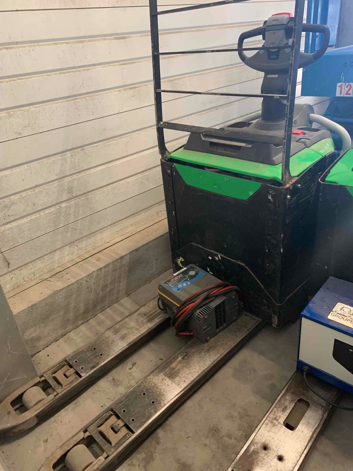 Transpalette électrique CESAB P320