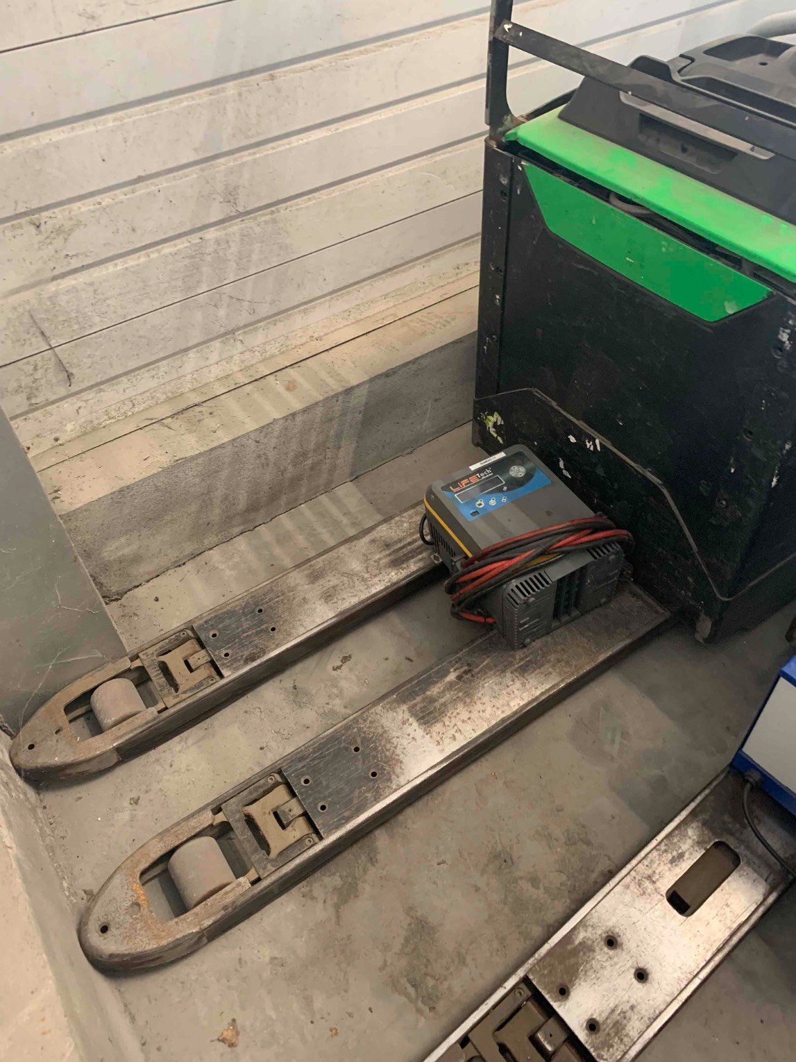 Transpalette électrique CESAB P320