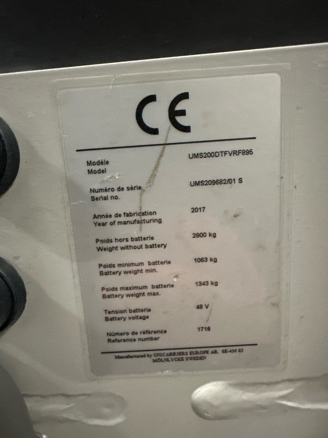 Chariot à mât rétractable UniCarriers UMS160