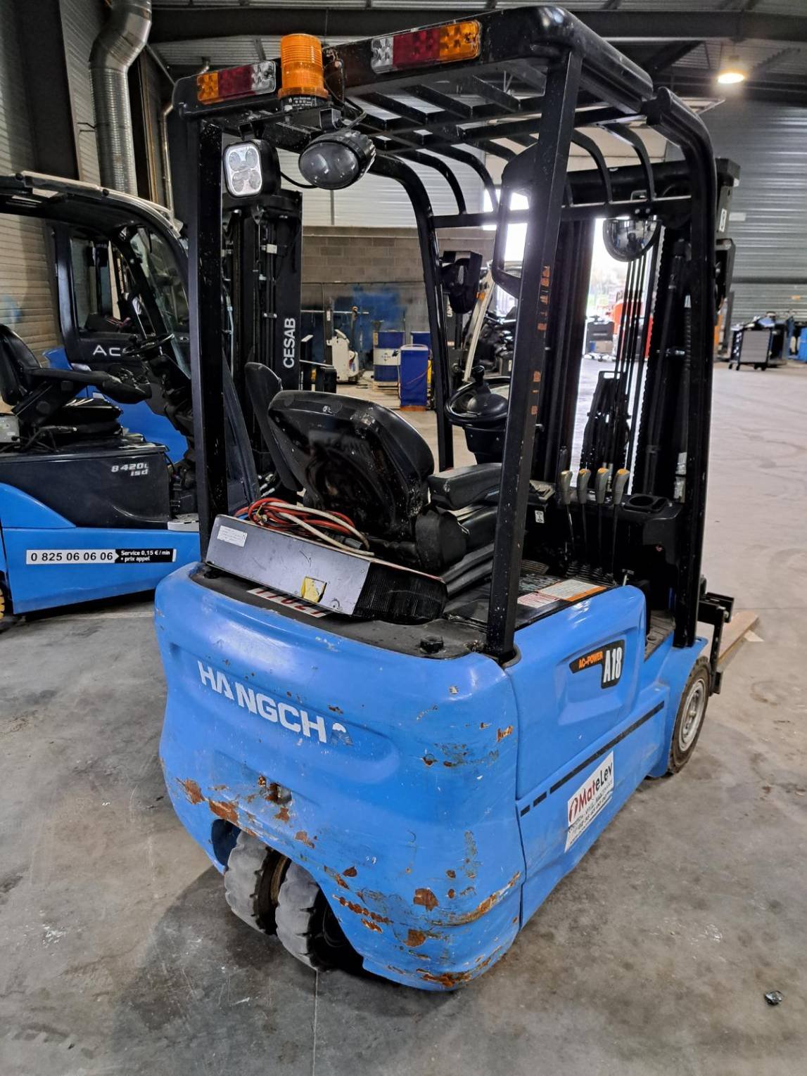 Chariot élévateur frontal Hangcha A3W18